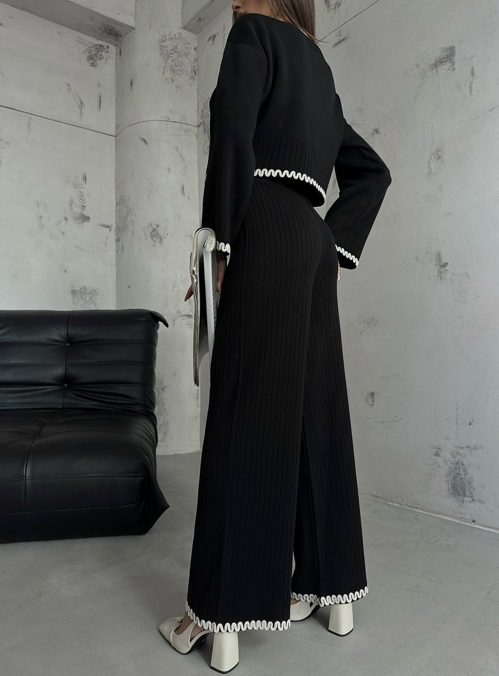 Embroidery Detail Black Knit Set