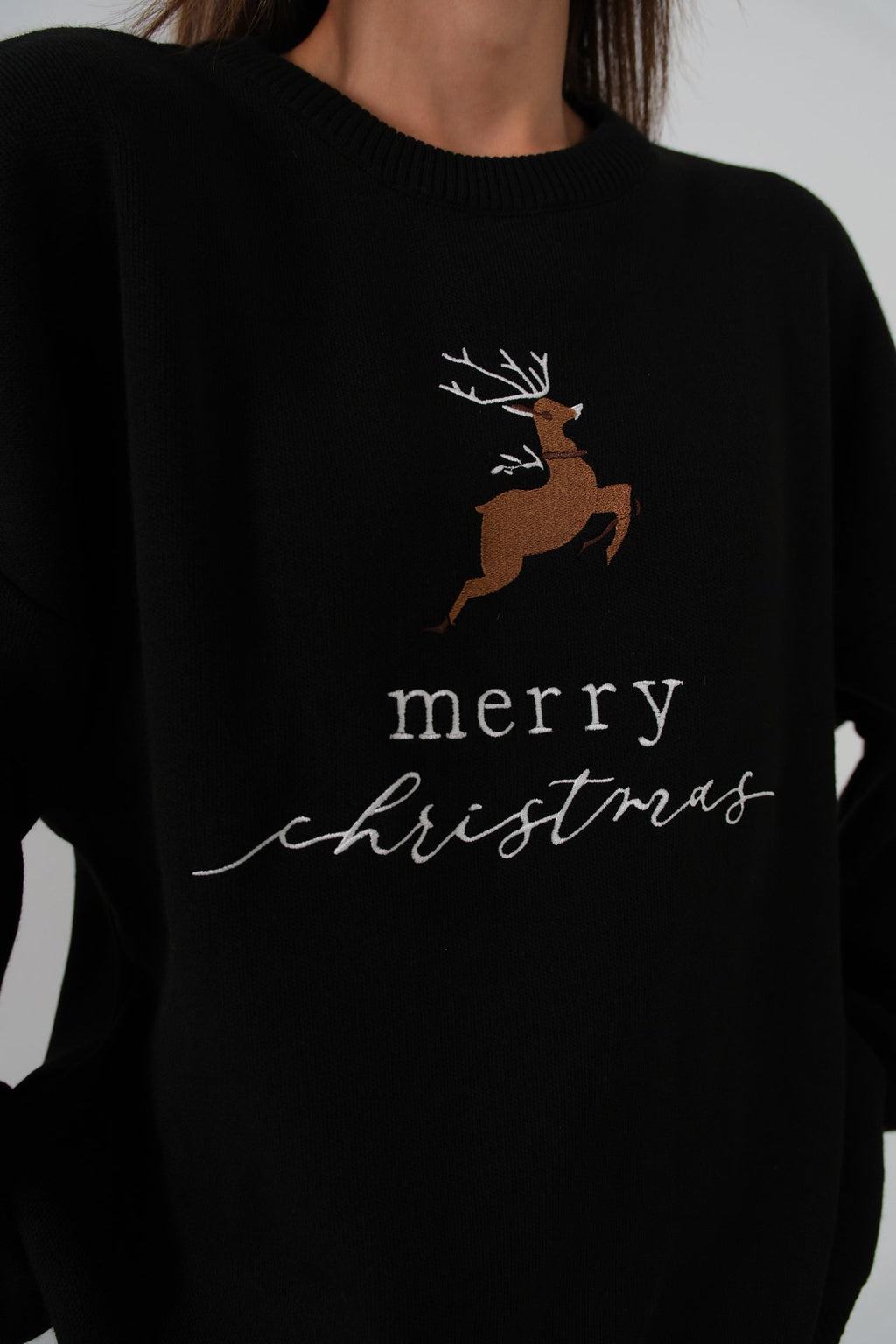 Embroidered Sweatshirter Pants Knit Black Set