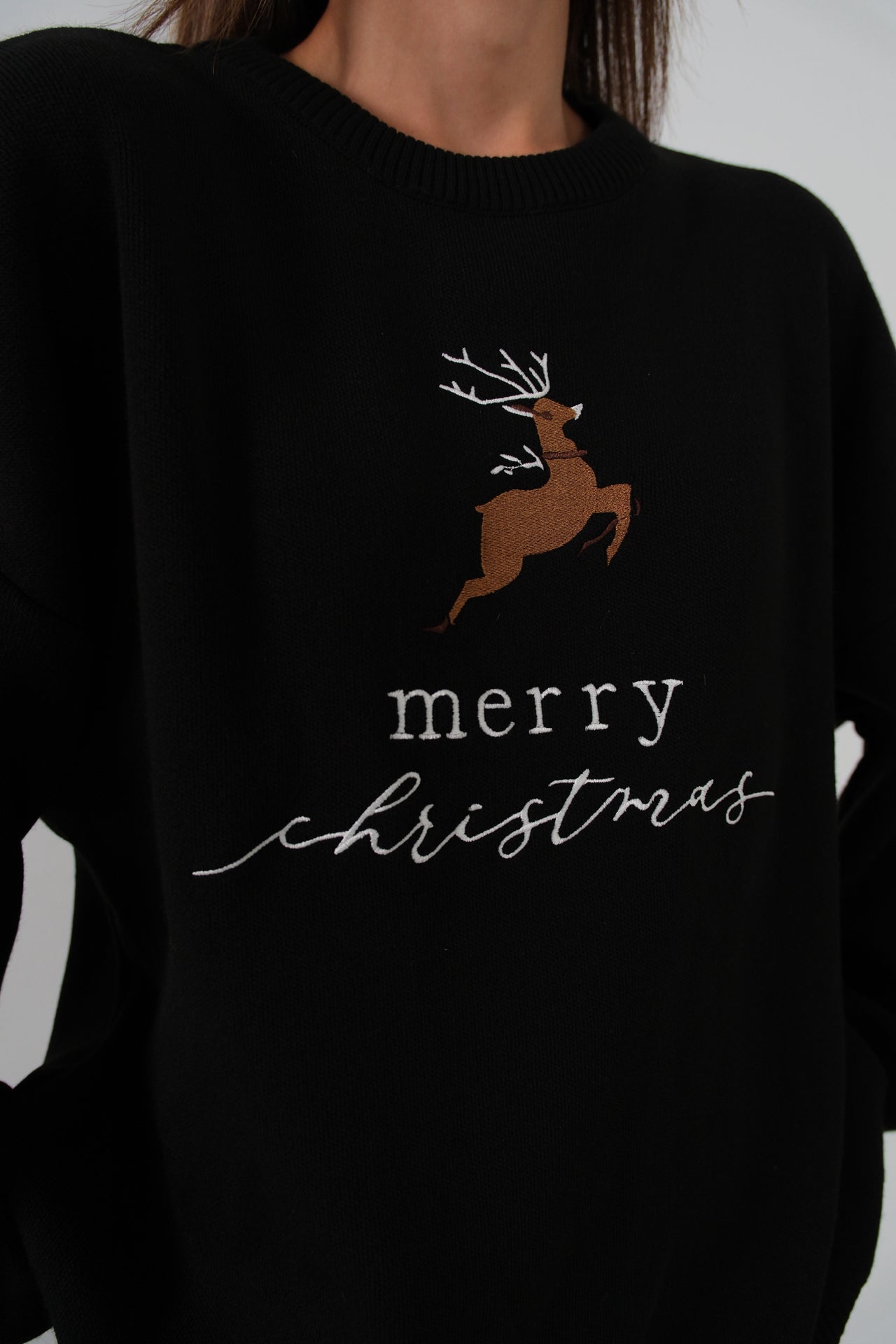 Embroidered Sweatshirter Pants Knit Black Set