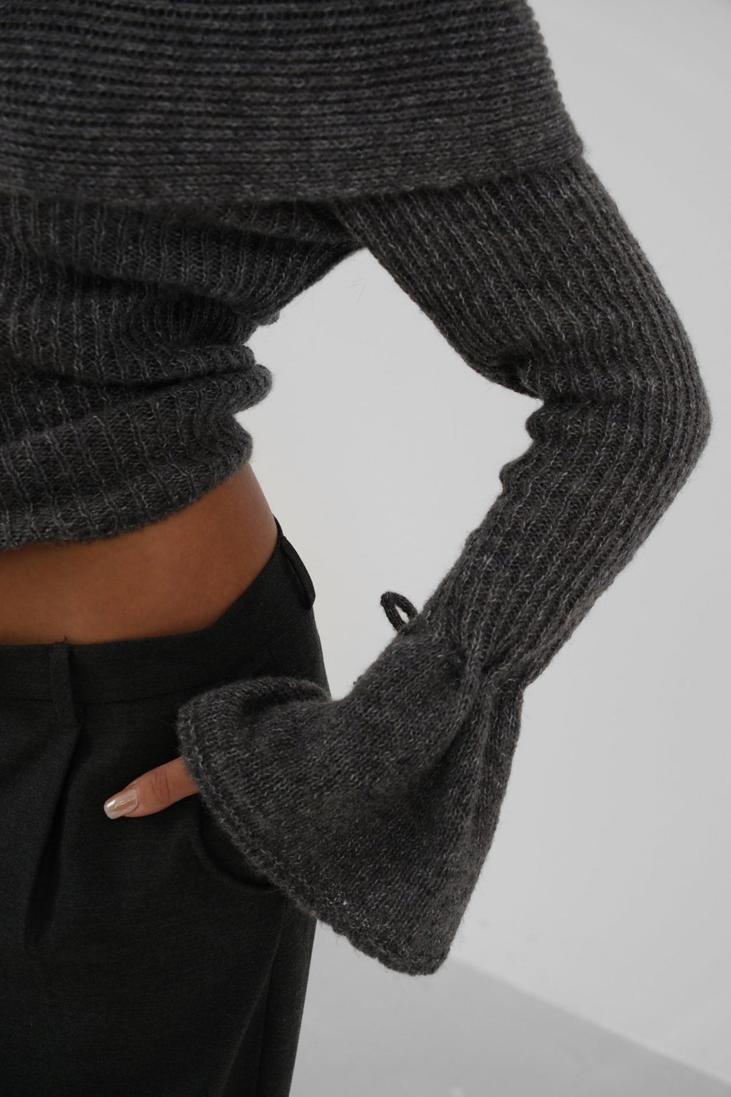 Omuz Dekolteli Manset Detail Gray Knit Sweater