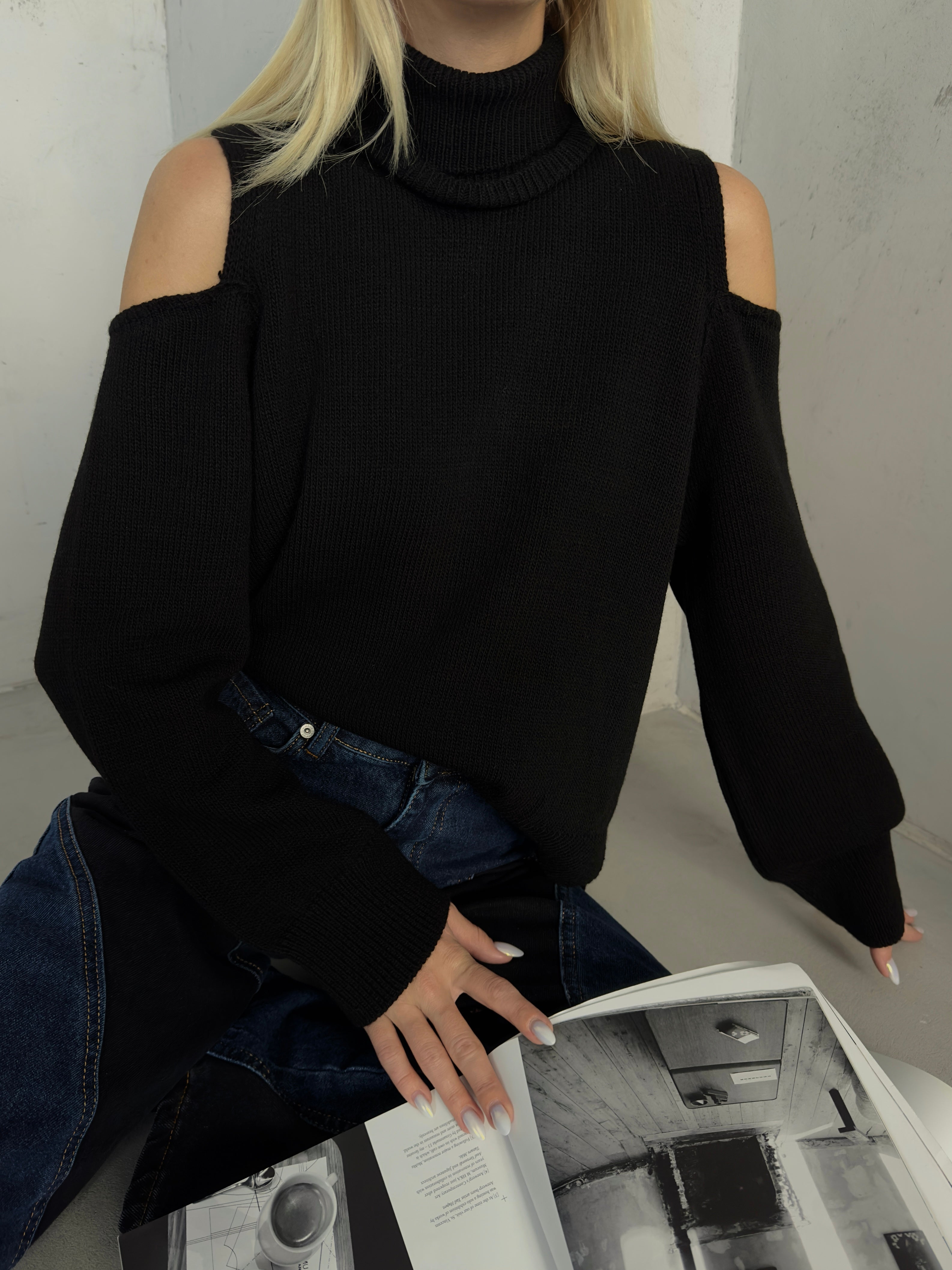 Shoulder Detail Turtleneck Black Sweater