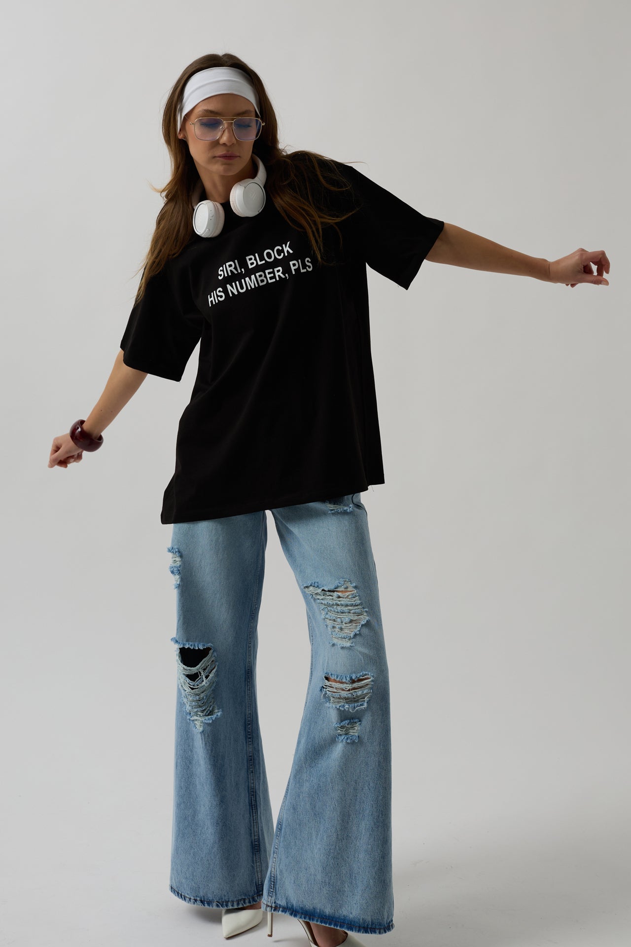 Siri On Baskili Oversize Black T-Shirt