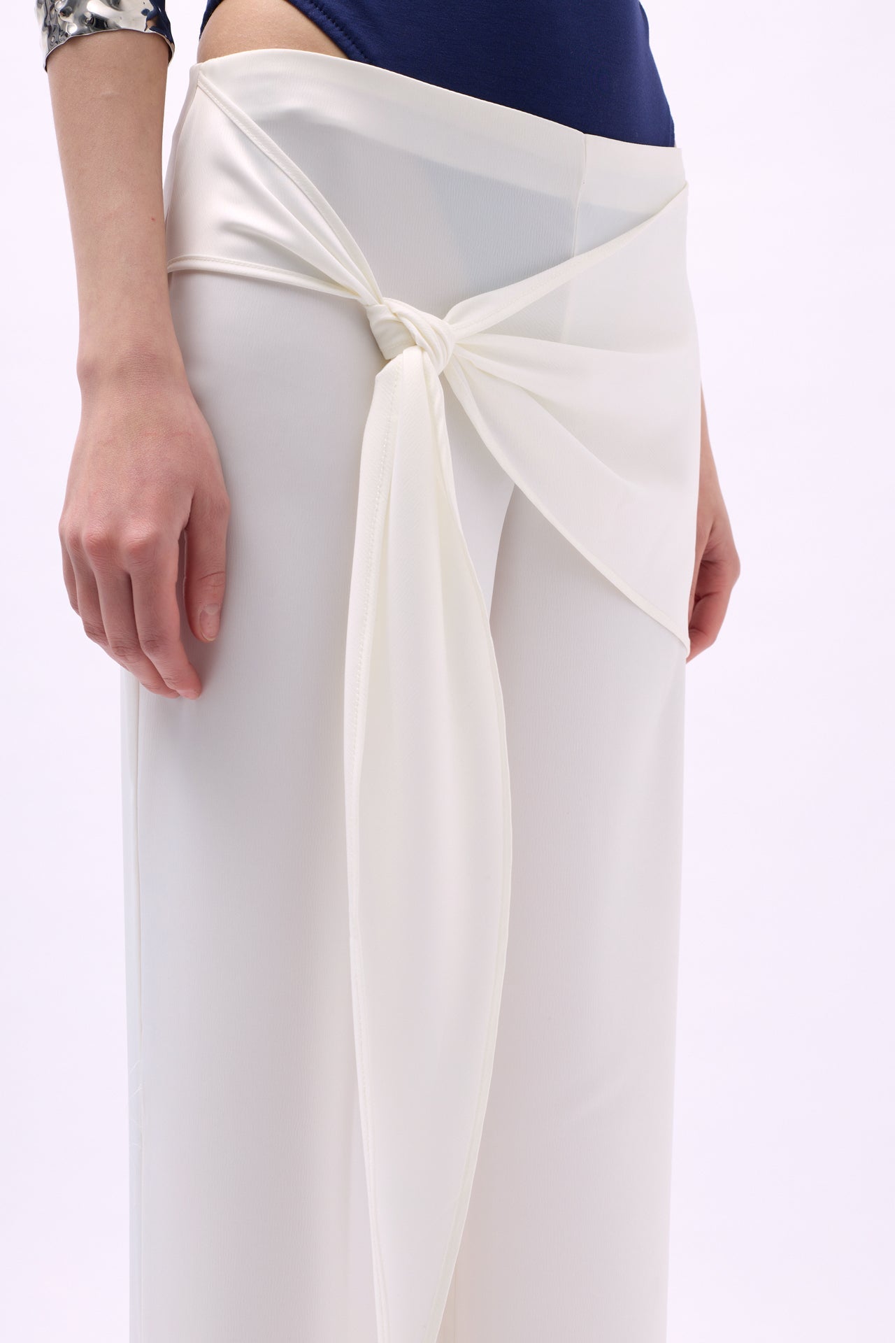 Frontden Tie Ecru Satin Pants