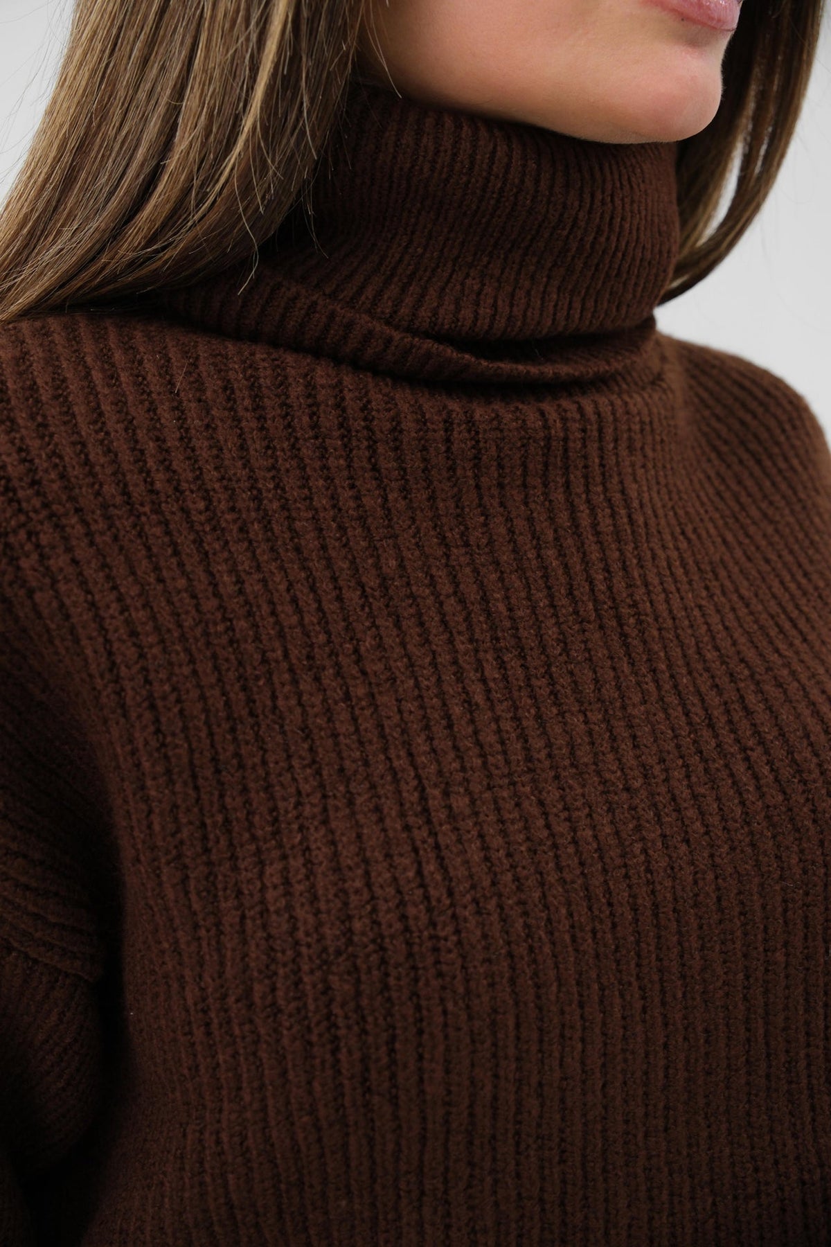 Oversized Turtleneck Brown Knit Tunic
