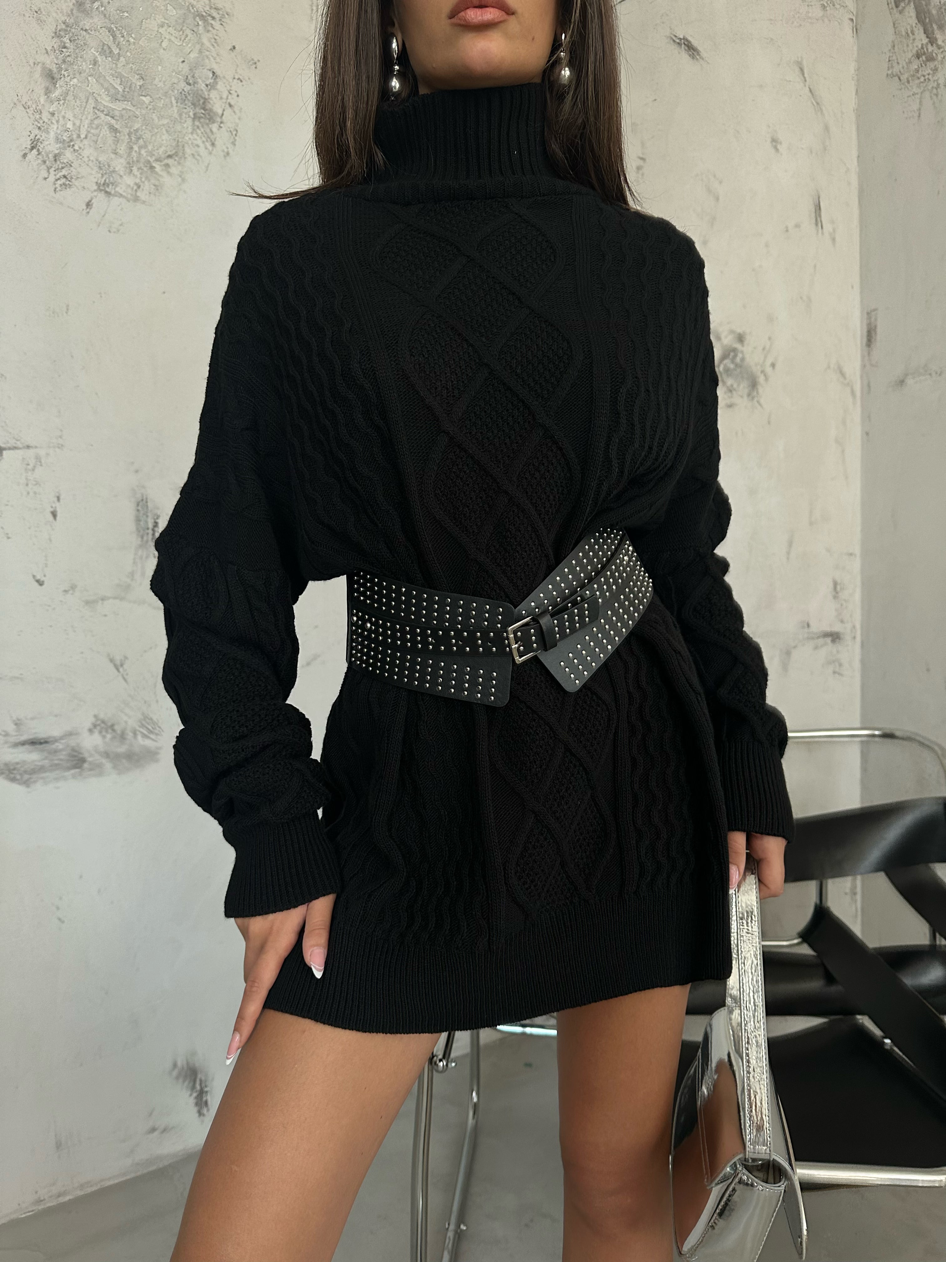 Oversize Bogazli Black Knit Sweater