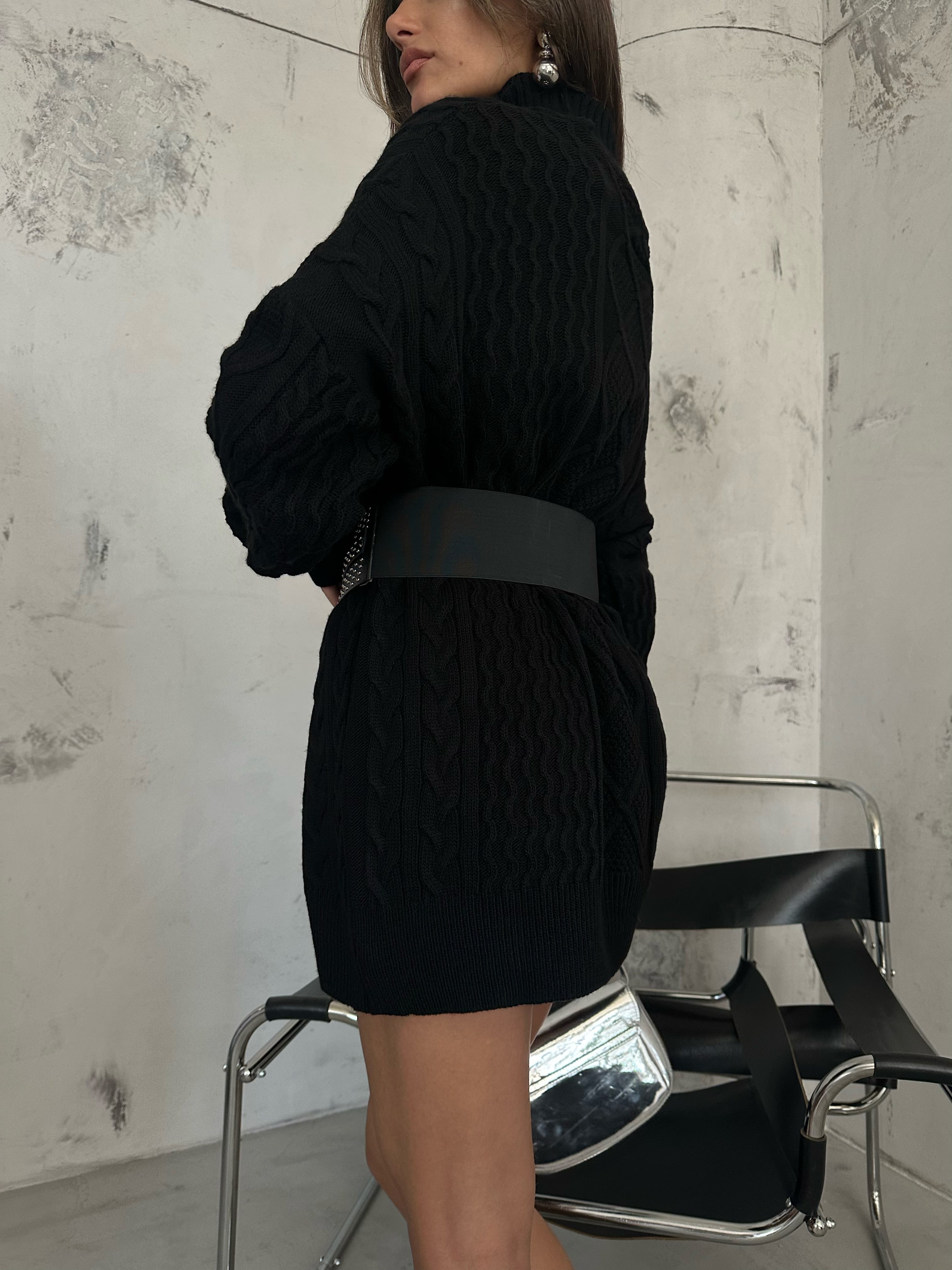 Oversize Bogazli Black Knit Sweater