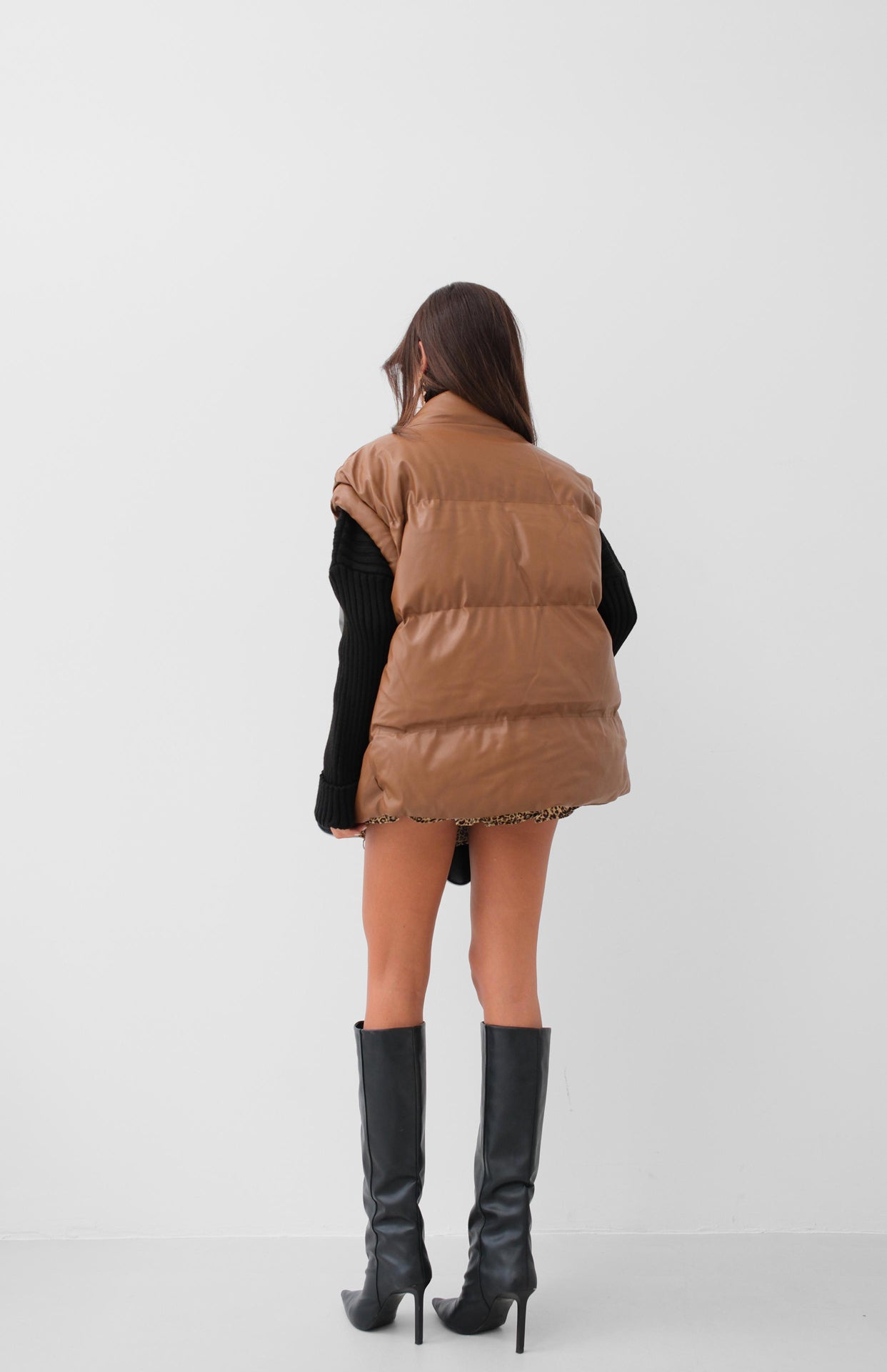 Oversize Puffer Tan Leather Vest