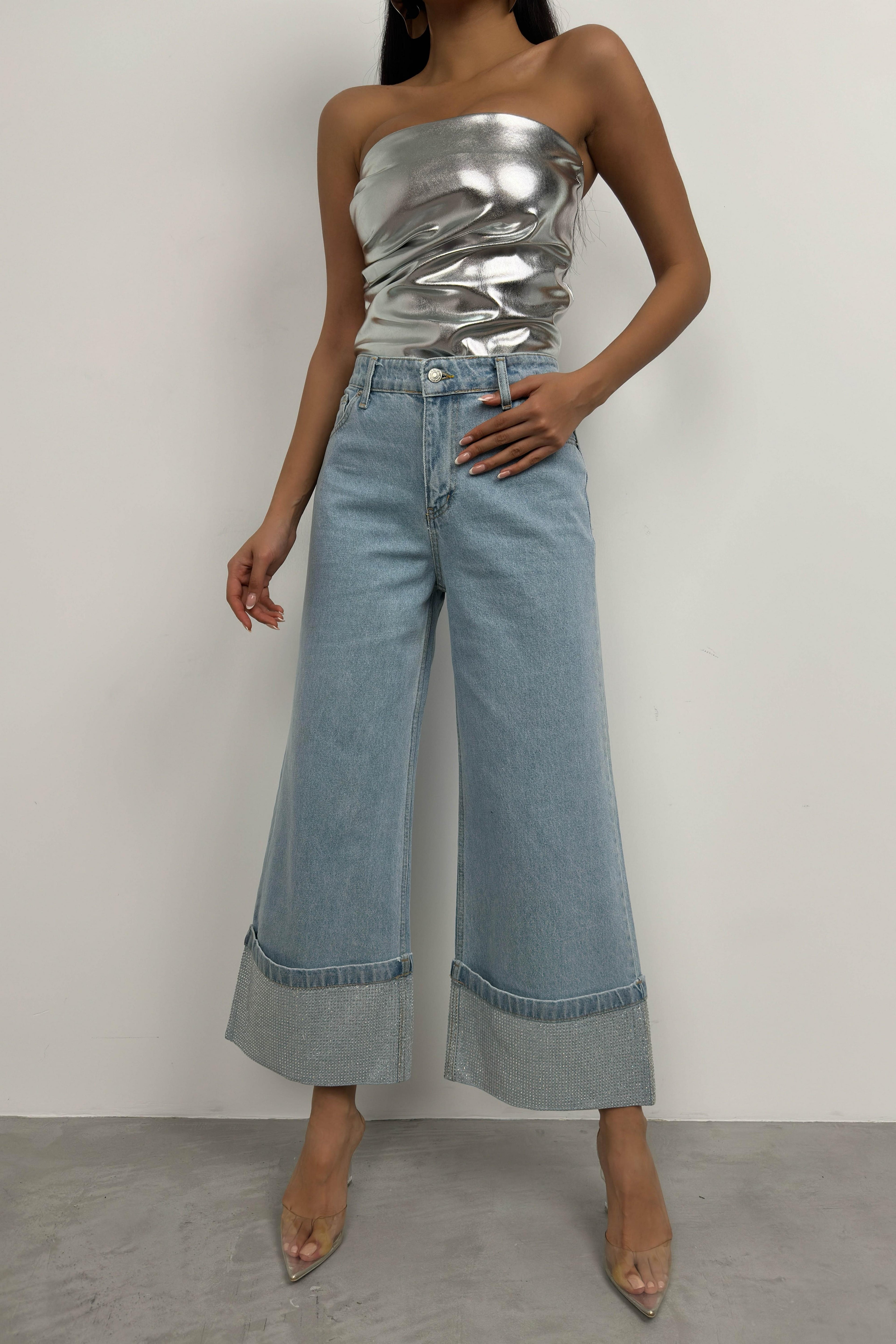 Rhinestone Hem Detail Blue Jeans
