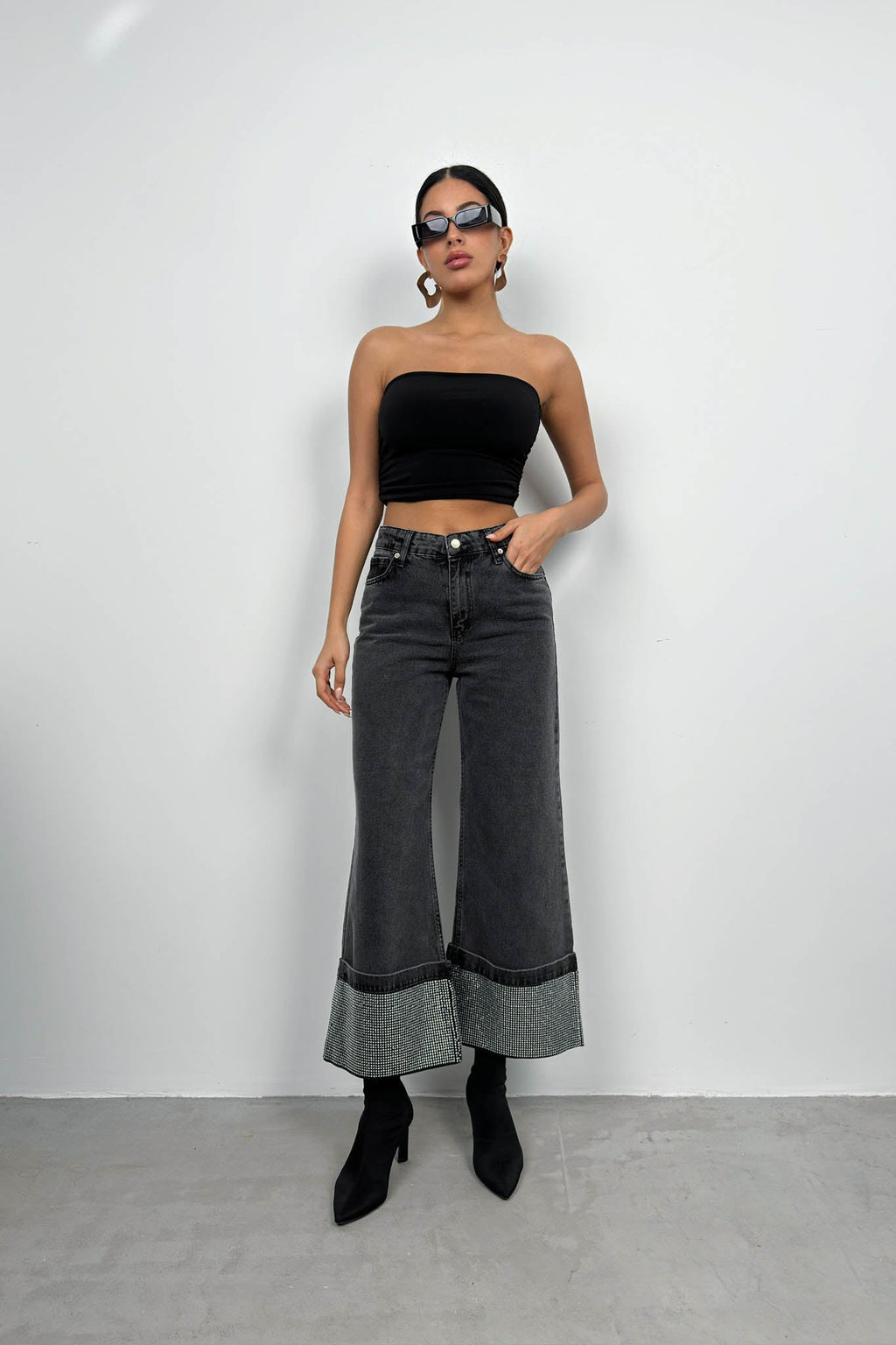 Rhinestone Hem Detail Gray Jeans