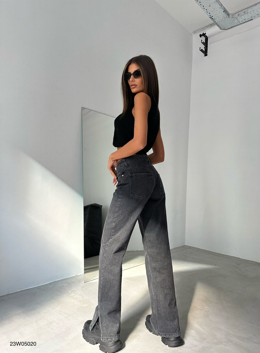 Slit Hem Asimetrik Belt Detail Gray Jeans