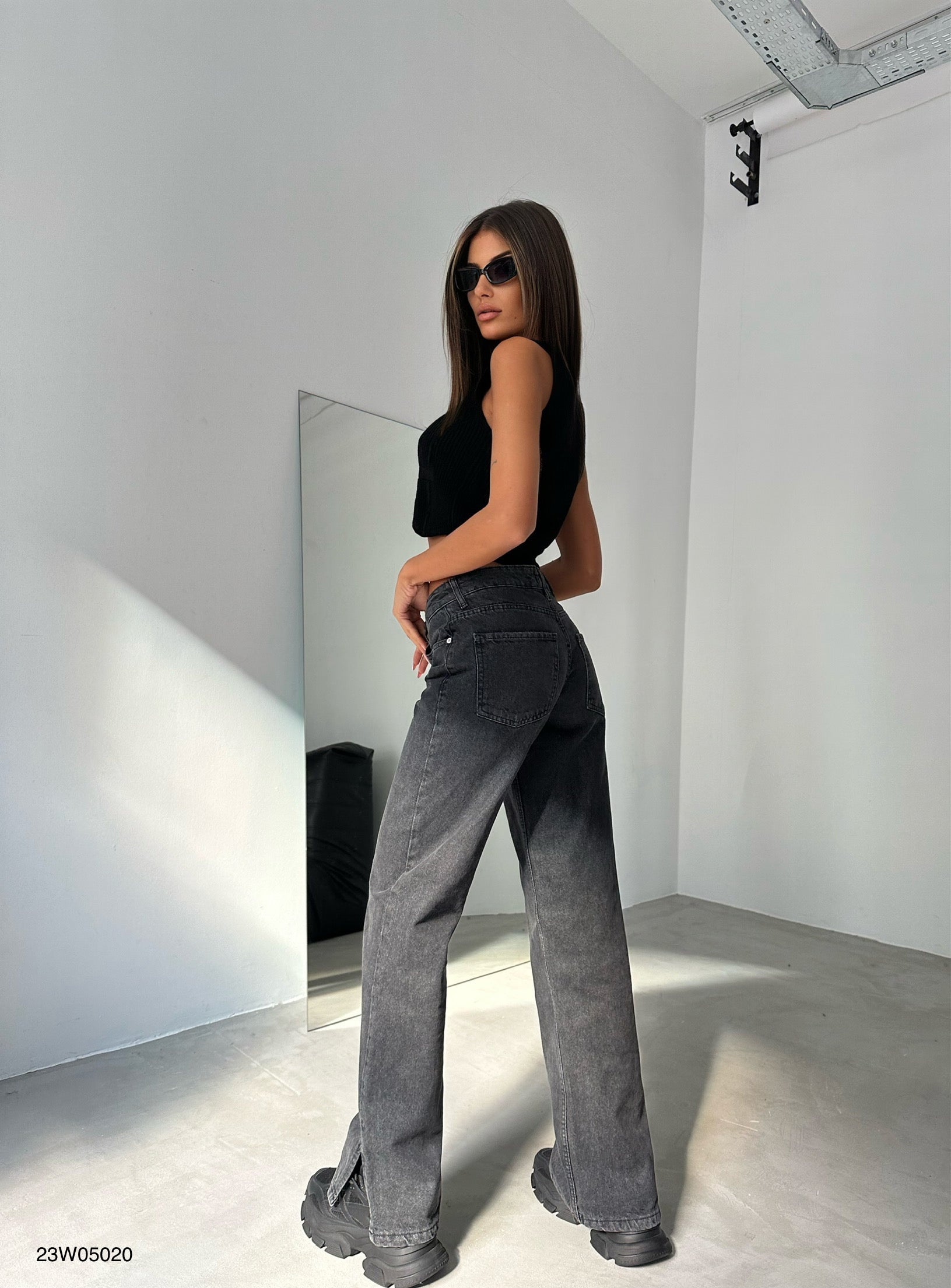 Slit Hem Asimetrik Belt Detail Gray Jeans