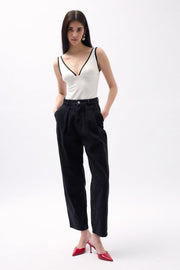 High Waisted Gray Jeans with Darts