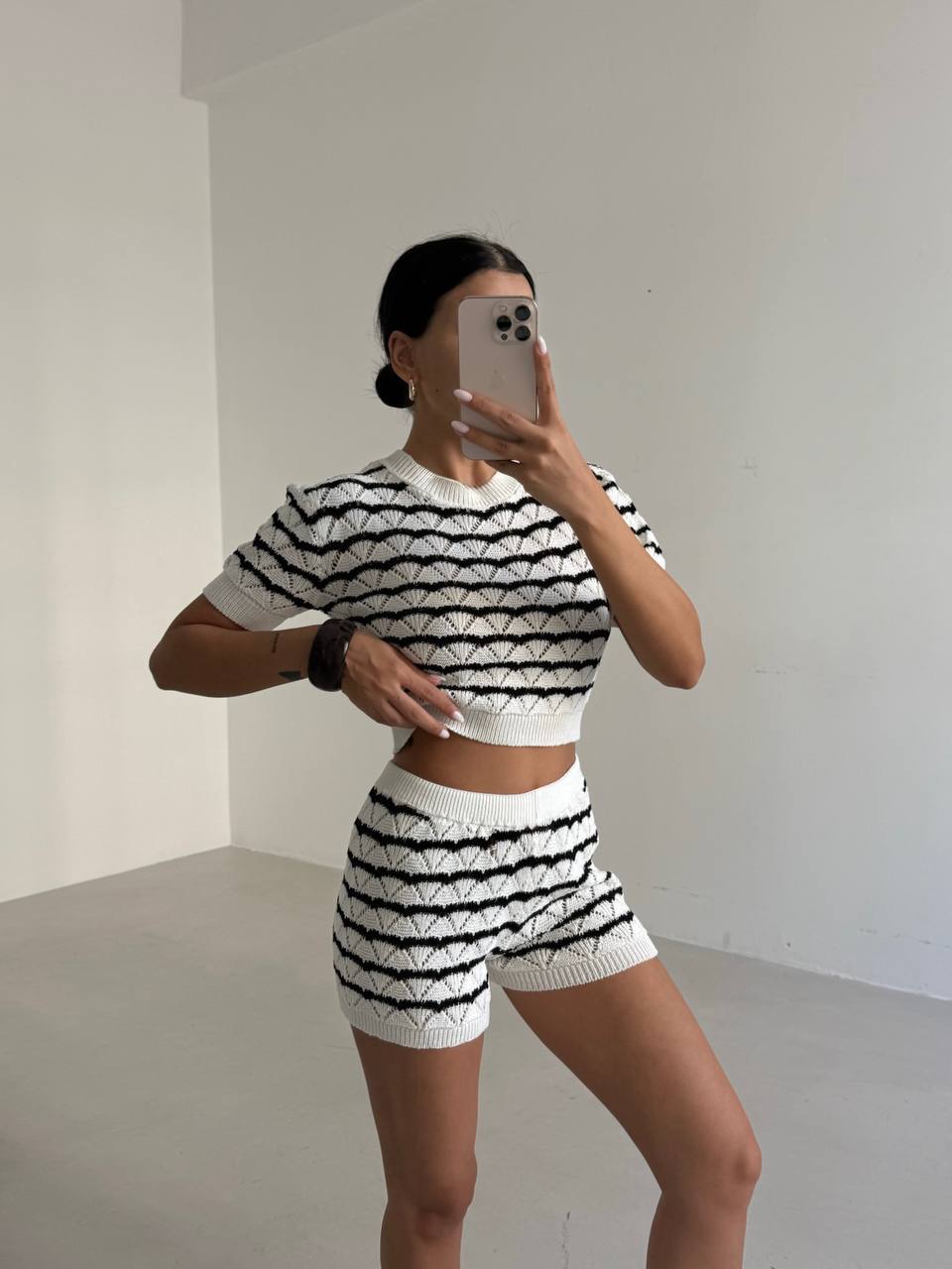 Knit Detail Striped Crop White Black Blouse + Short