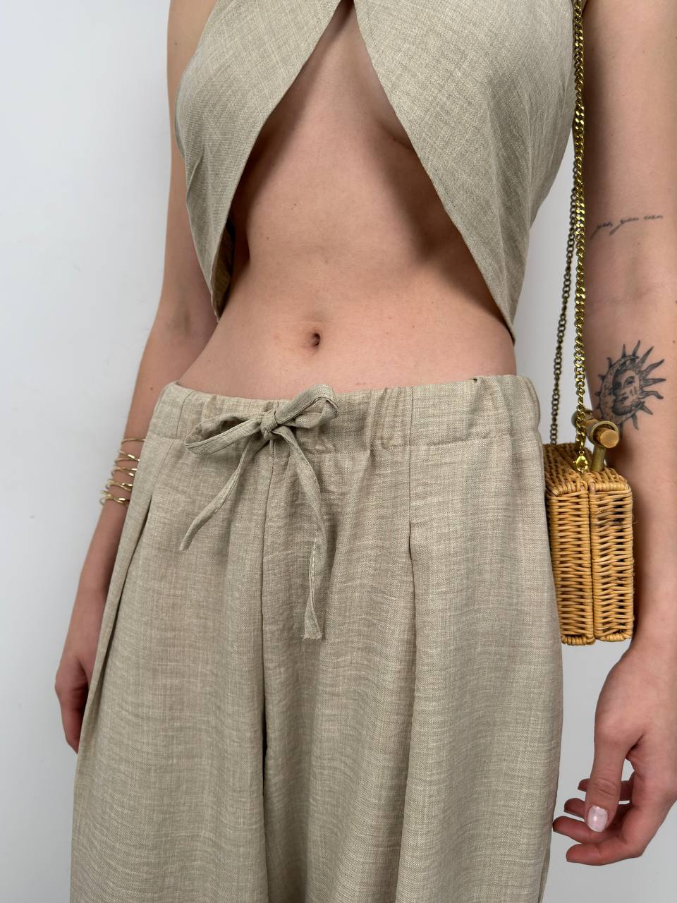Cross-Laced Linen Mink Crop
