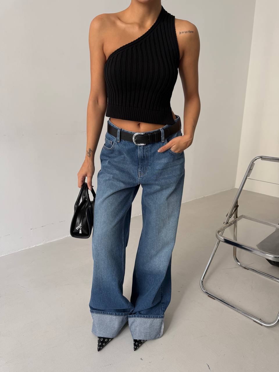 One Shoulder Knitted Black Blouse