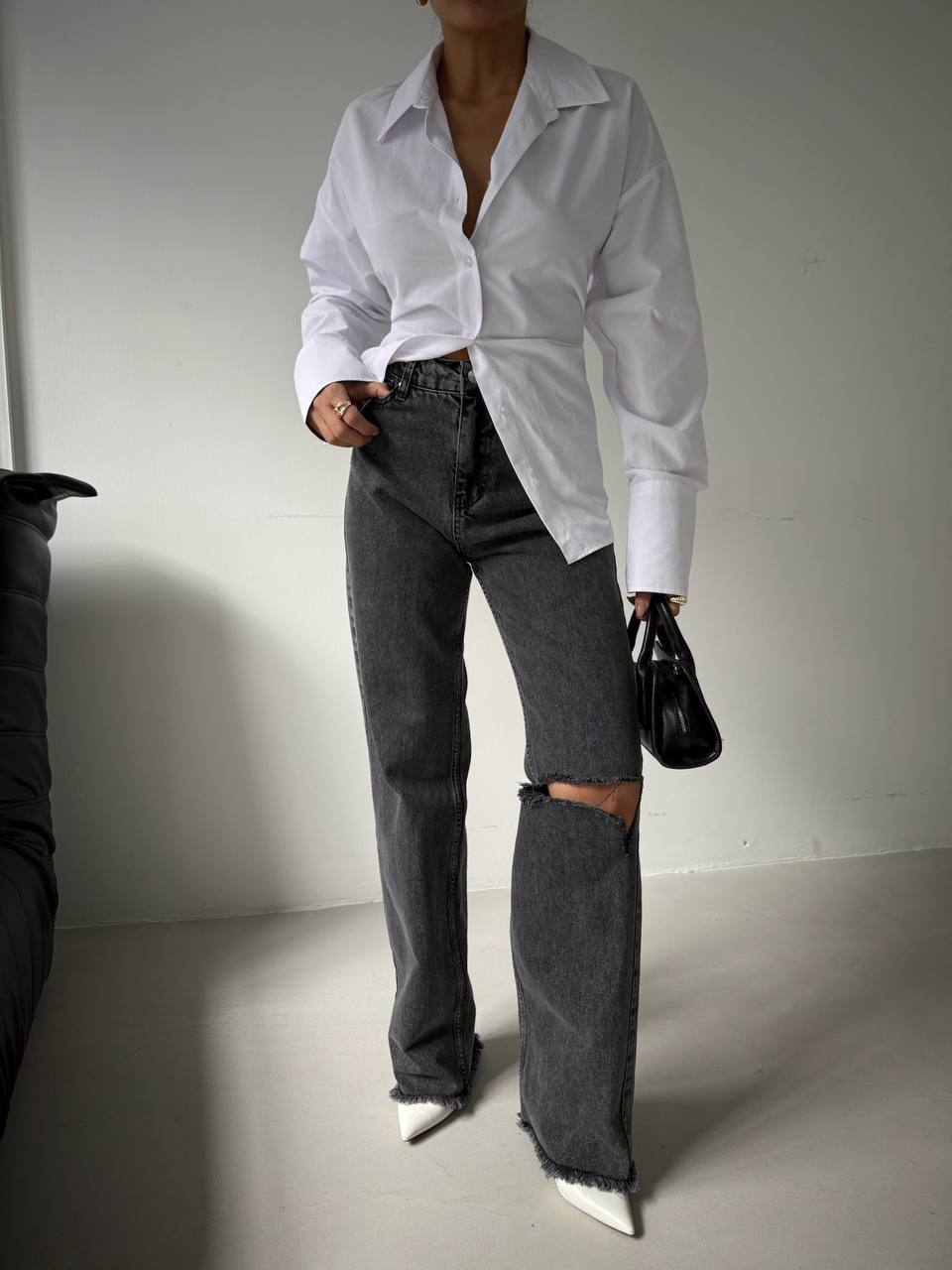 Low Waist Knee Fold Black Jeans