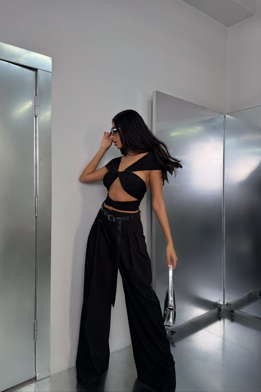 Pleat Detail Waistted Black Pants