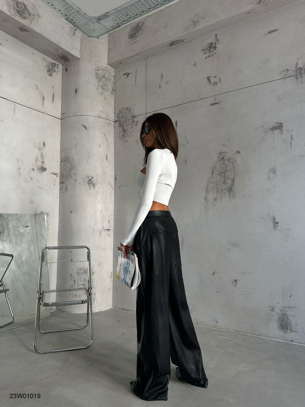 Pleated Wide-Leg Black Leather Pants