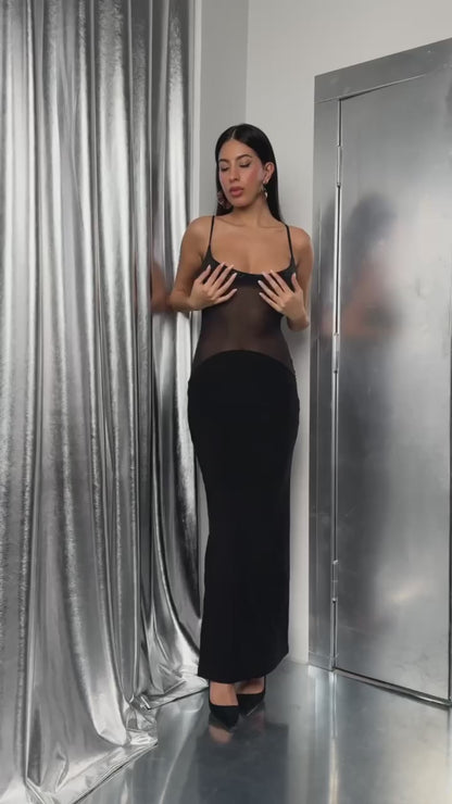 Tulle Garnished Sequined Black Maxi Dress