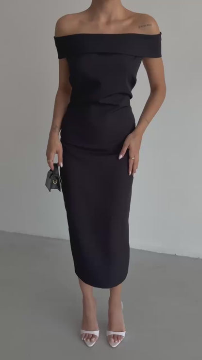 Shoulder Fold Detail Maxi Black Dress