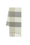 Puskullu Checked Bouclé Gray Shawl