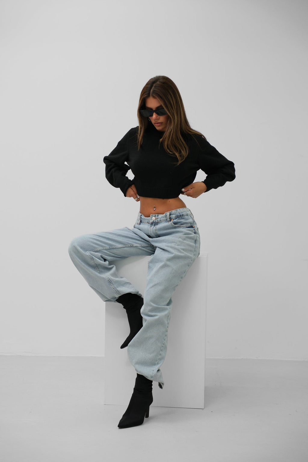 Raglan Sleeve Crop Black Knit Sweater