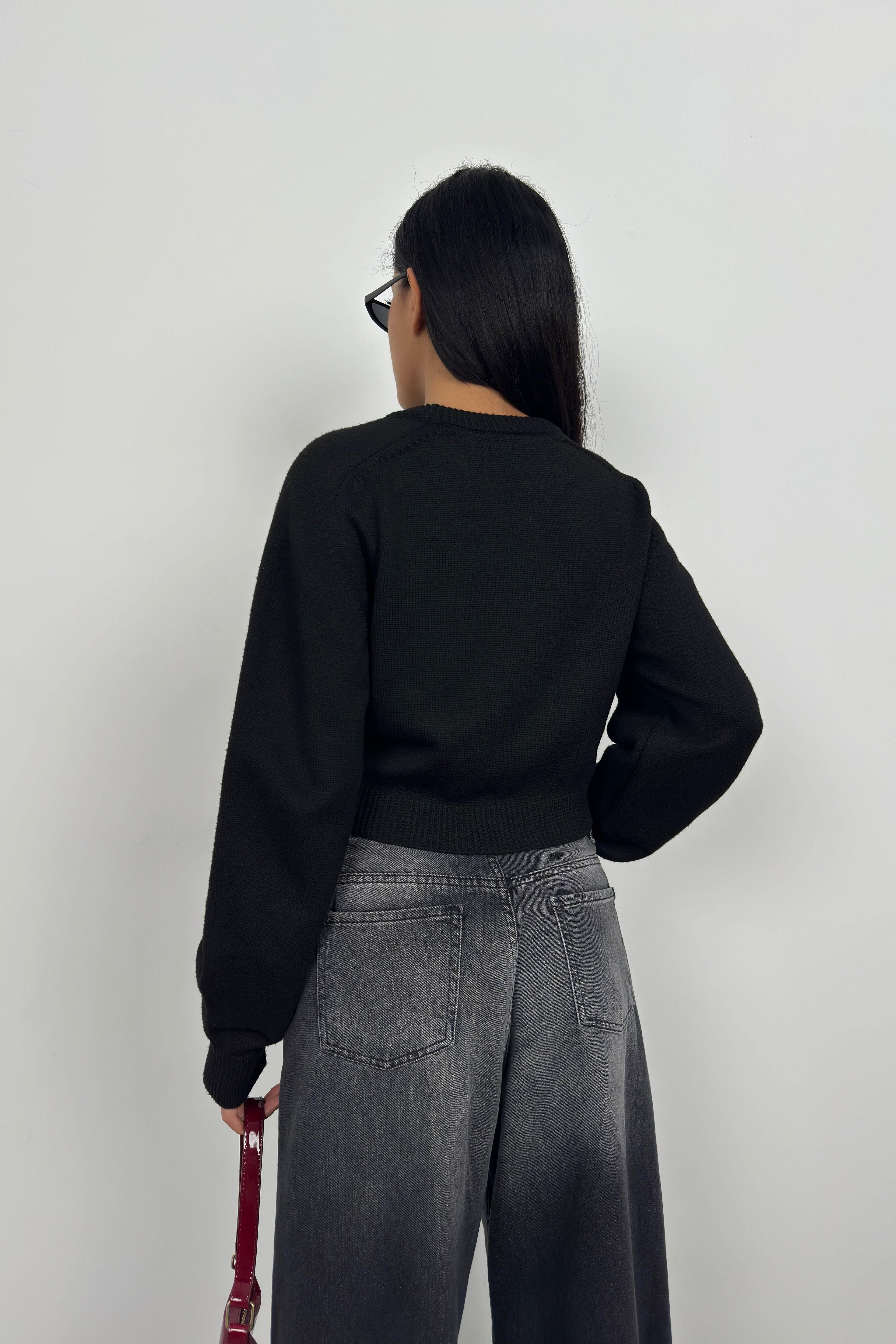 Raglan Sleeve Black Crop Knit Sweater