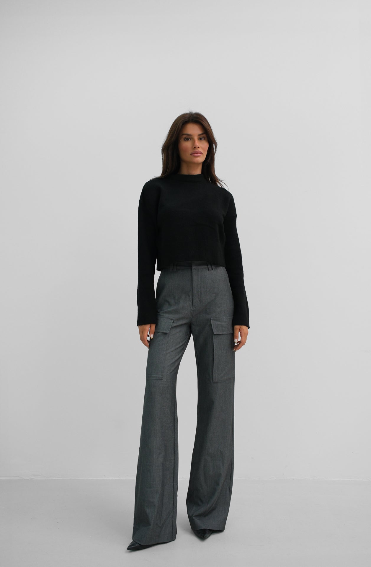 Sifir Collar Black Crop Knit Sweater