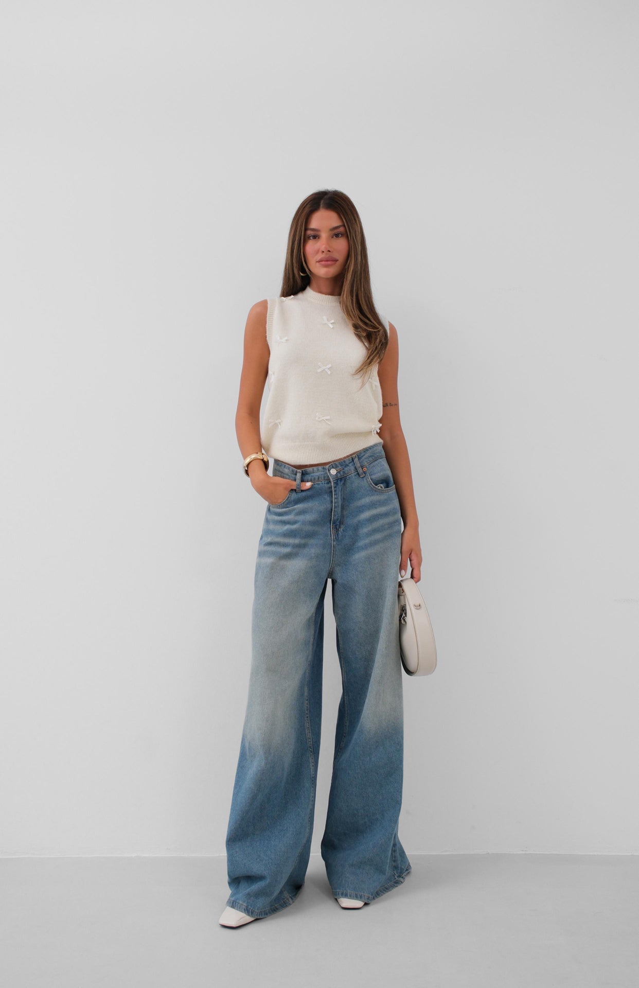 Sifir Collar Fiyonk Detailed White Knit Suveter