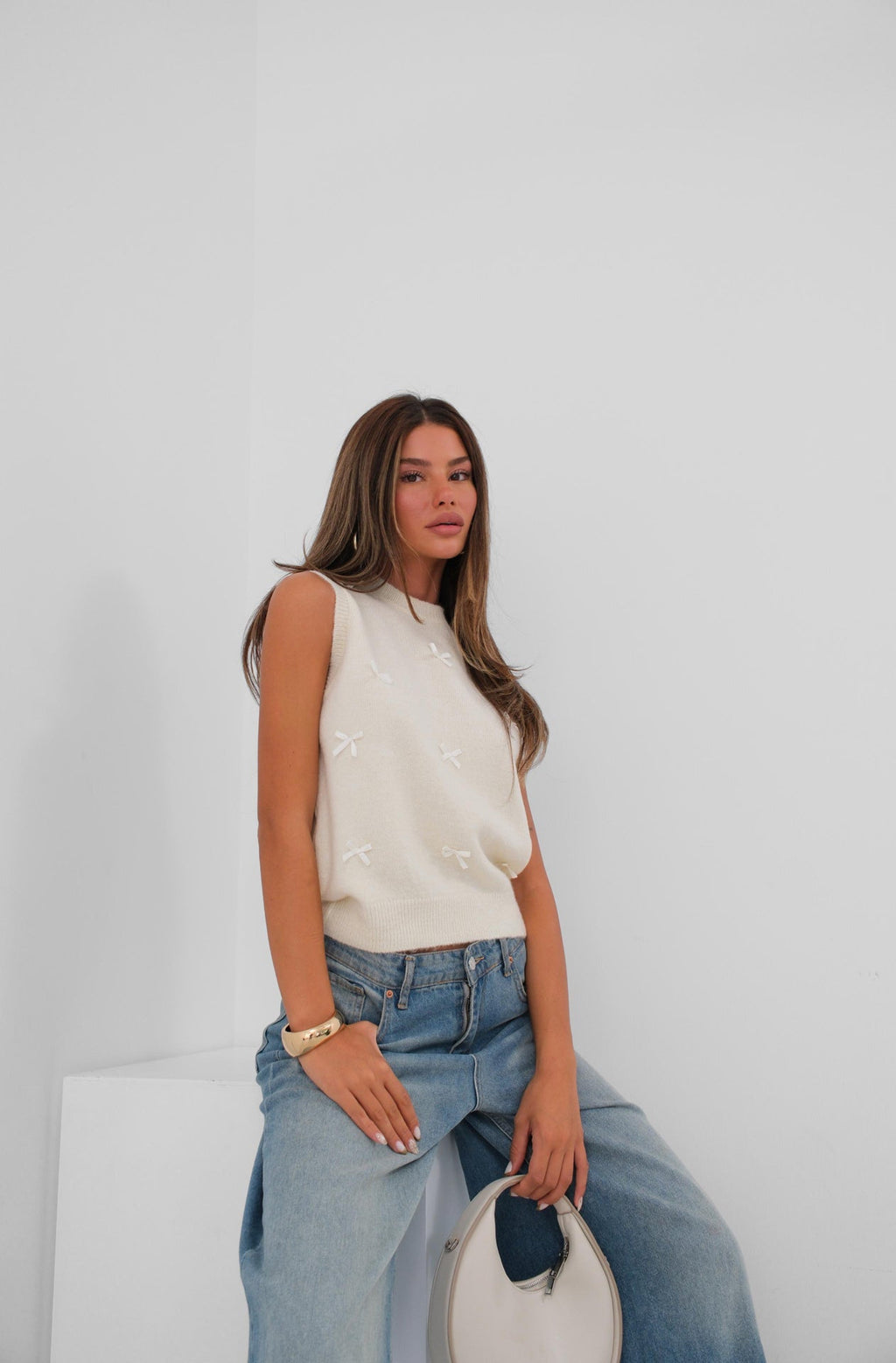 Sifir Collar Fiyonk Detailed White Knit Suveter
