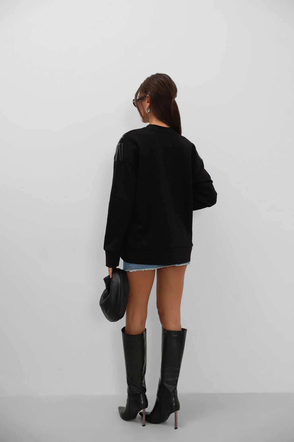 Stone Accessory Oversize Black Sweatshirtshirt