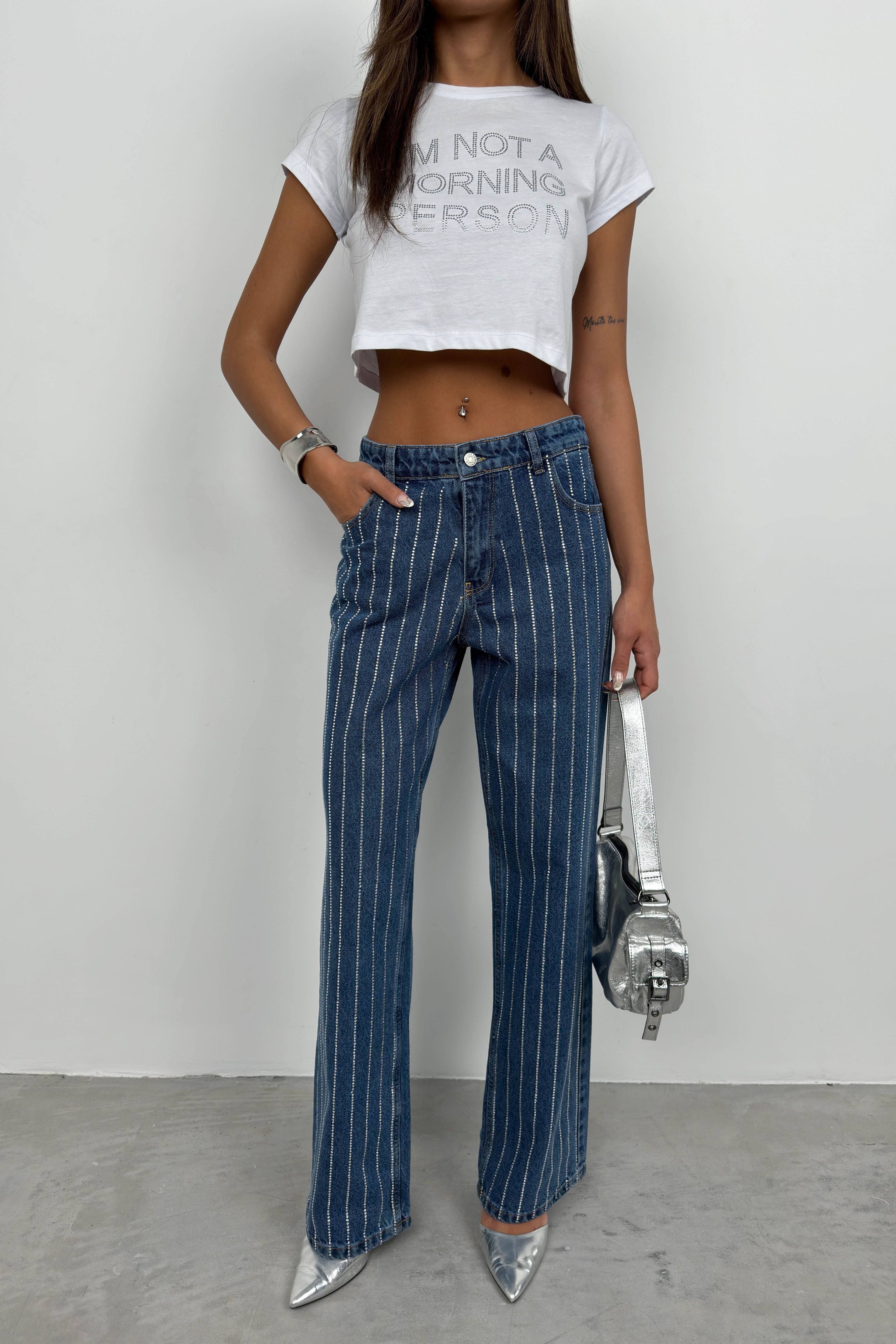 Rhinestone Detail Blue Mom Jeans