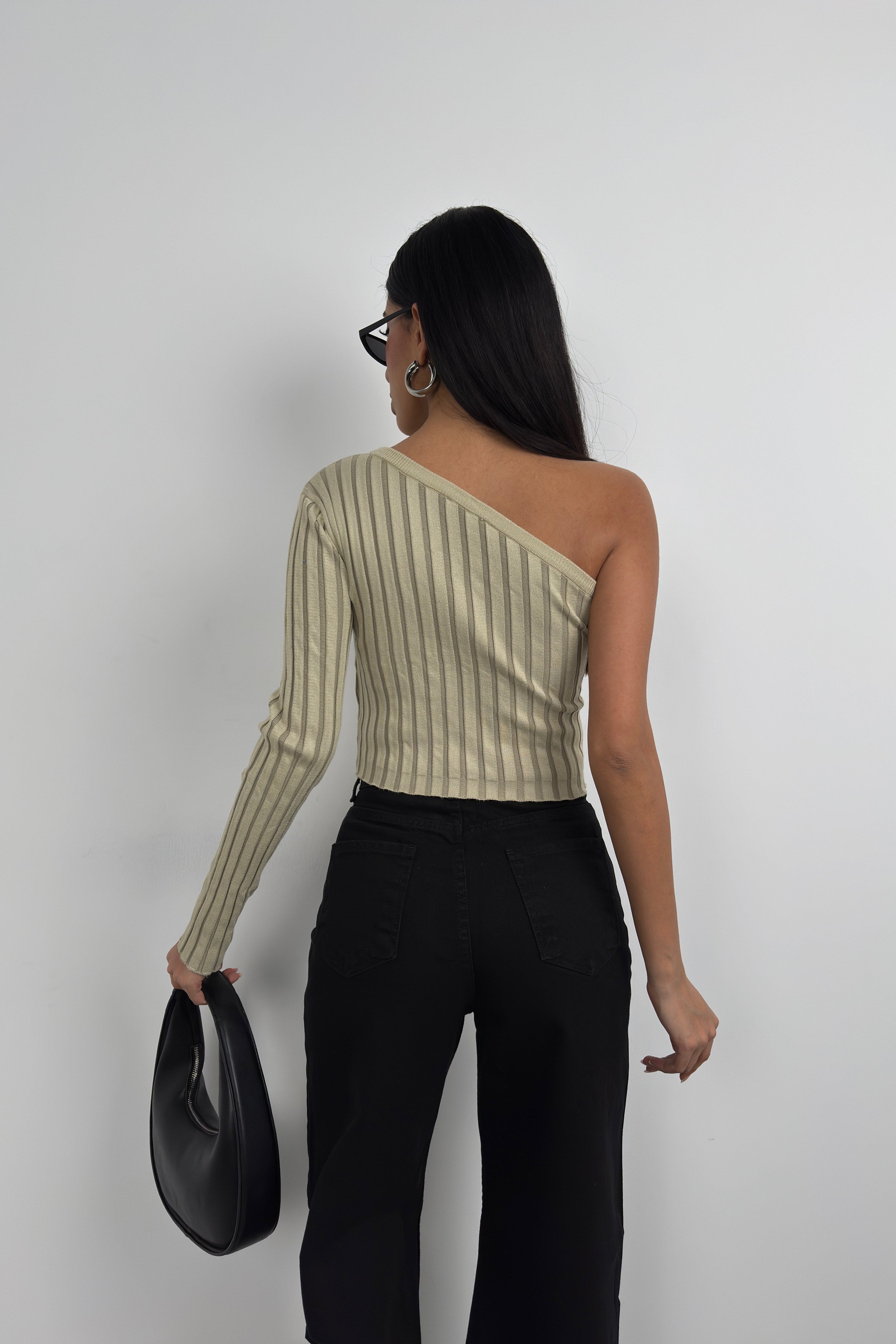Single-Sleeve Fitilli Beige Knit Blouse