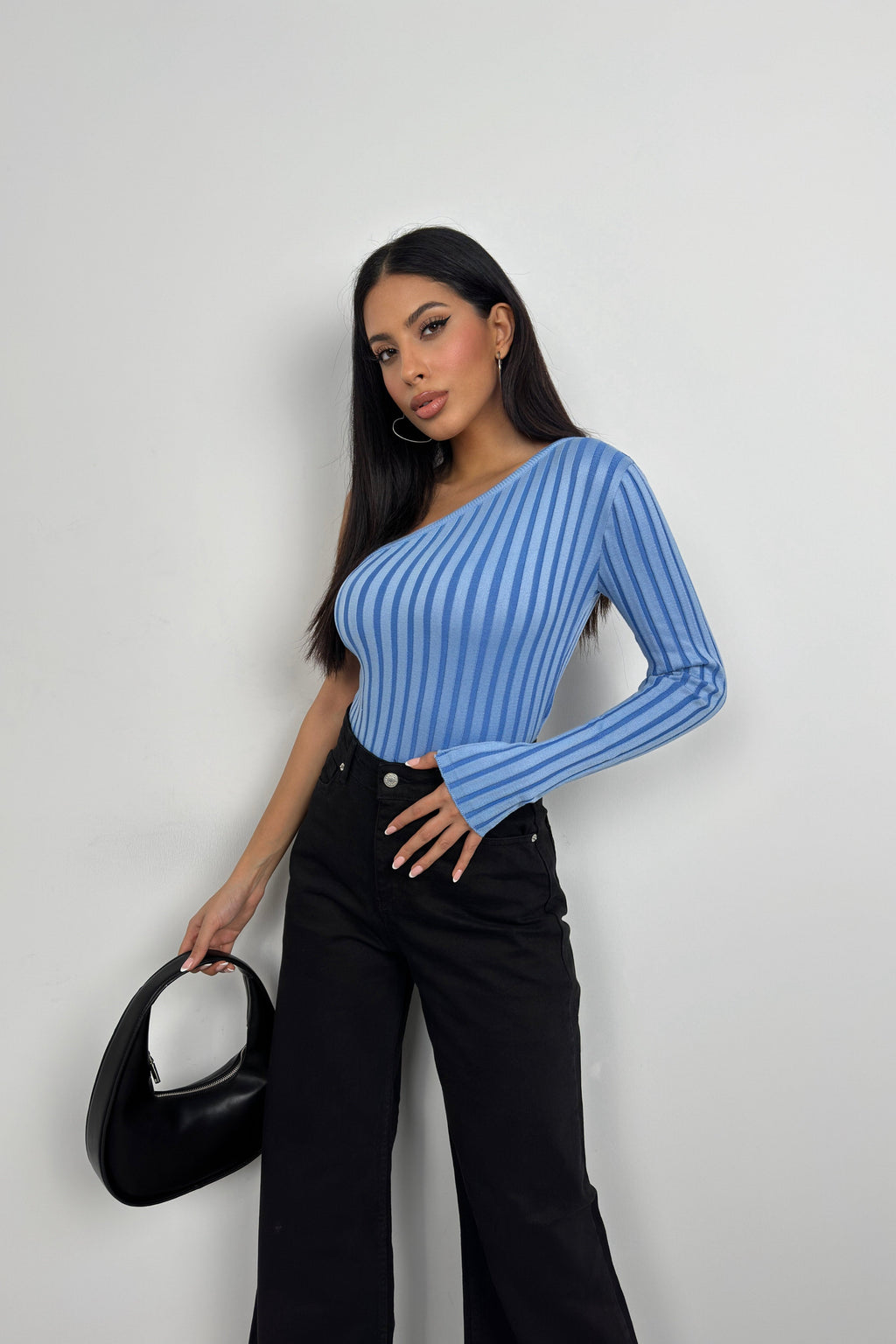Single-Sleeve Fitilli Blue Knit Blouse