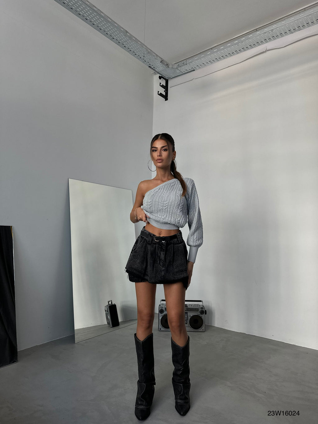 One-Shoulder Balloon Sleeve Gray Sweater
