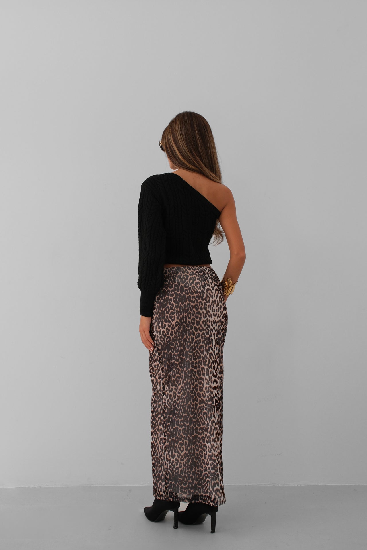 One Shoulder Balloon Sleeve Black Sweater