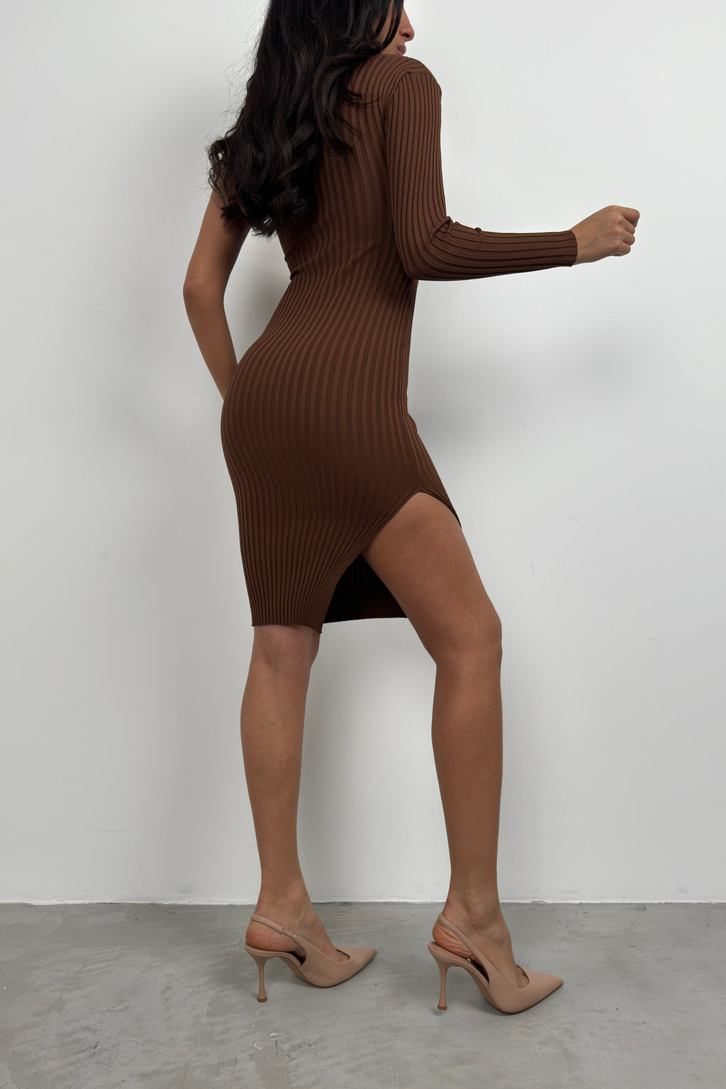 One-Shoulder Slit Brown Knit Dress
