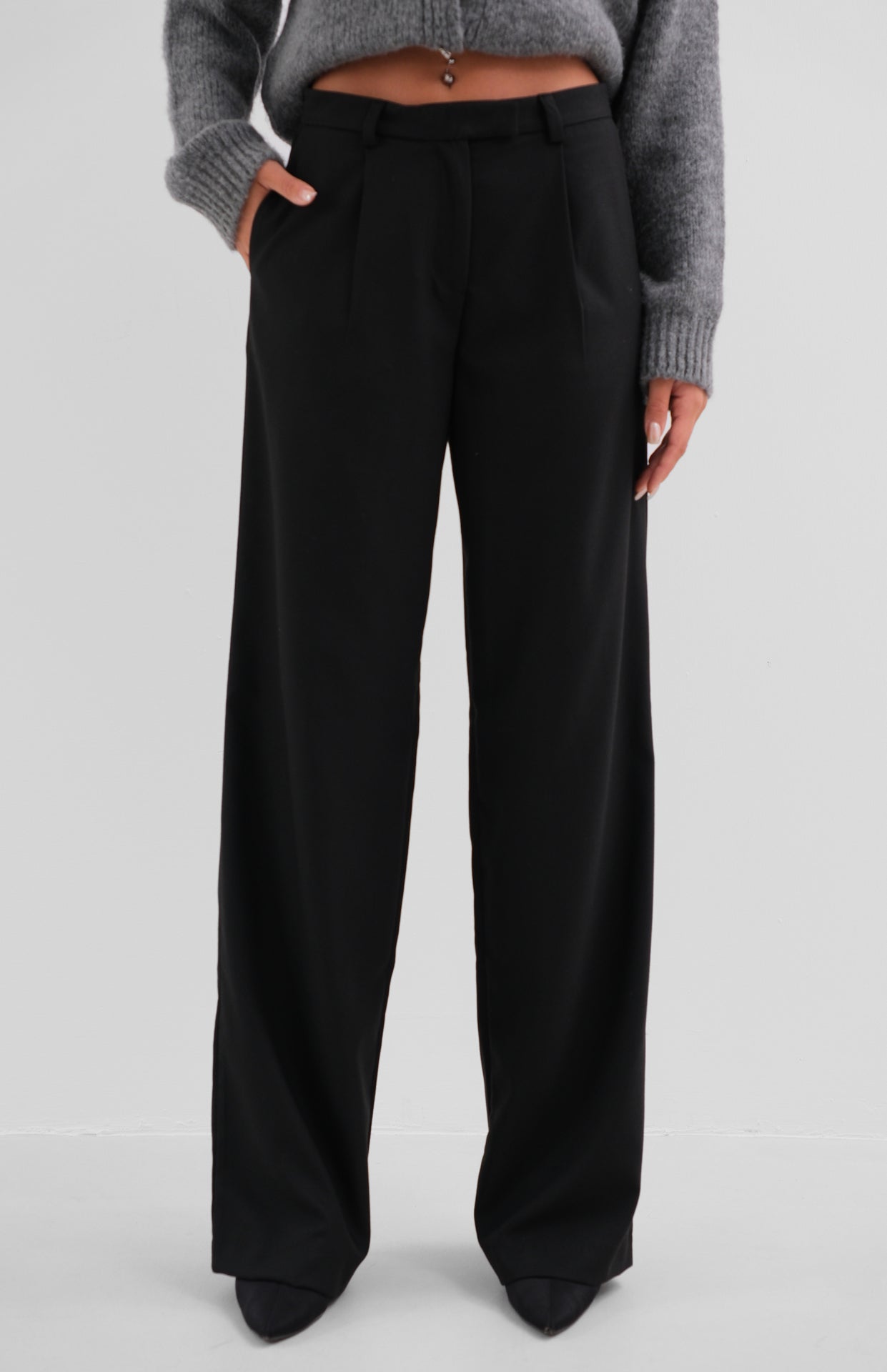 Single Pleat Black Wide Leg Pants