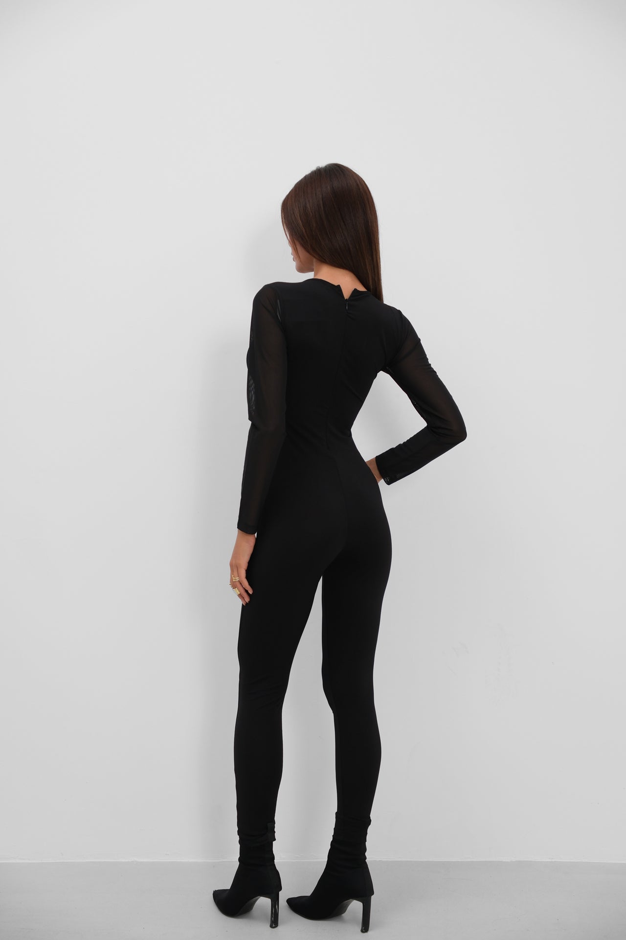 Transparent Detailed Black Tulum