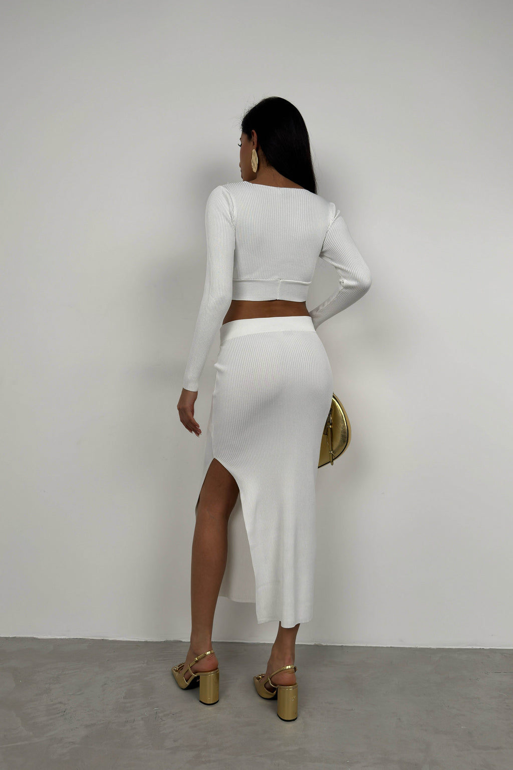 V-Neck Crop Slit Ecru Maxi Skirt Set