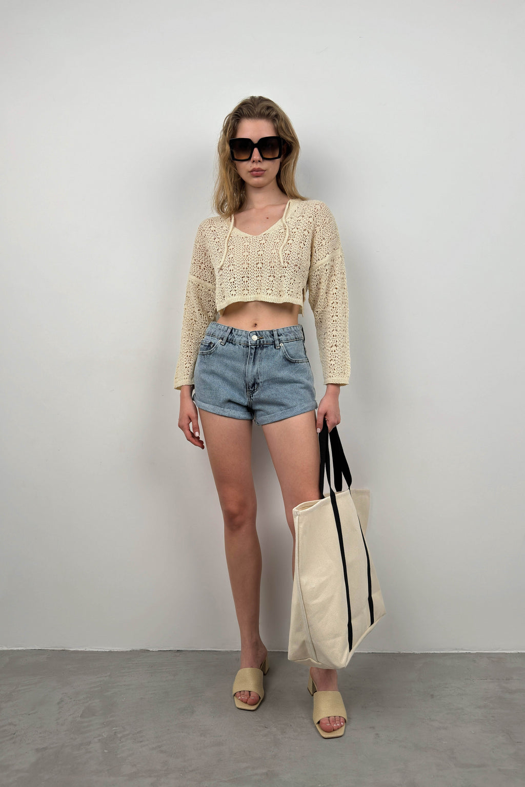 V-Neck Knit Ecru Crop Sweatshirts