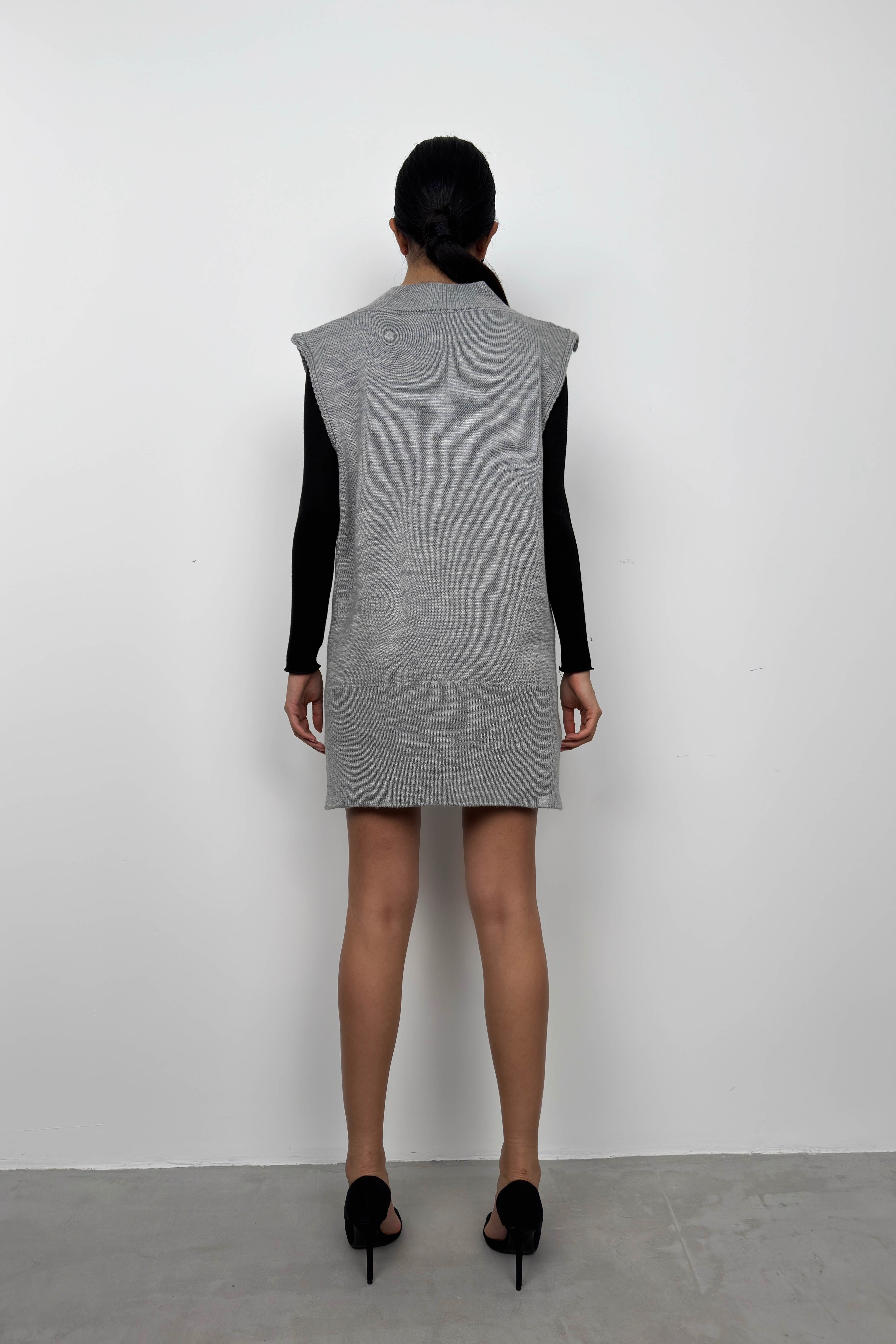 V-Neck Oversize Gray Sweater Vest