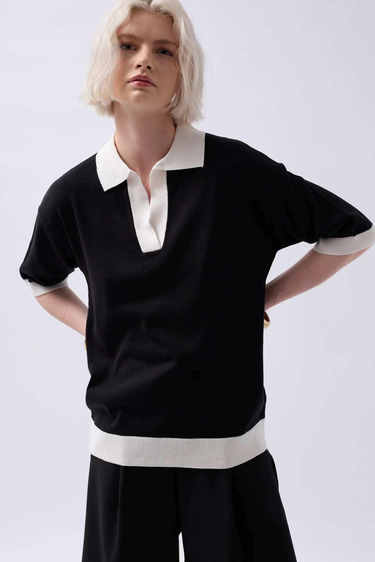 V Neck Stripe Detail Black White T-Shirt