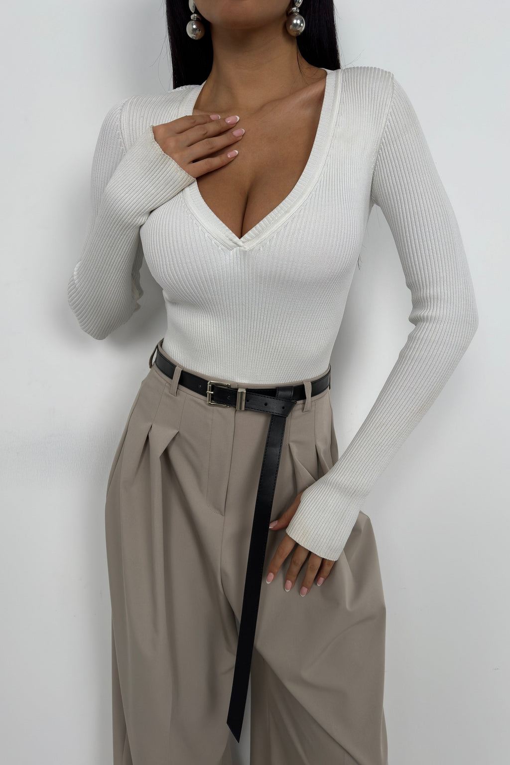 V-Neck Knit Ecru Bodysuit