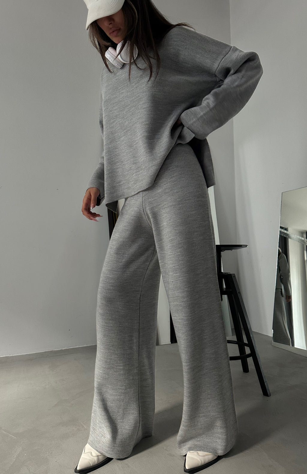 V-Neck Knit Gray Sweater Pants Set