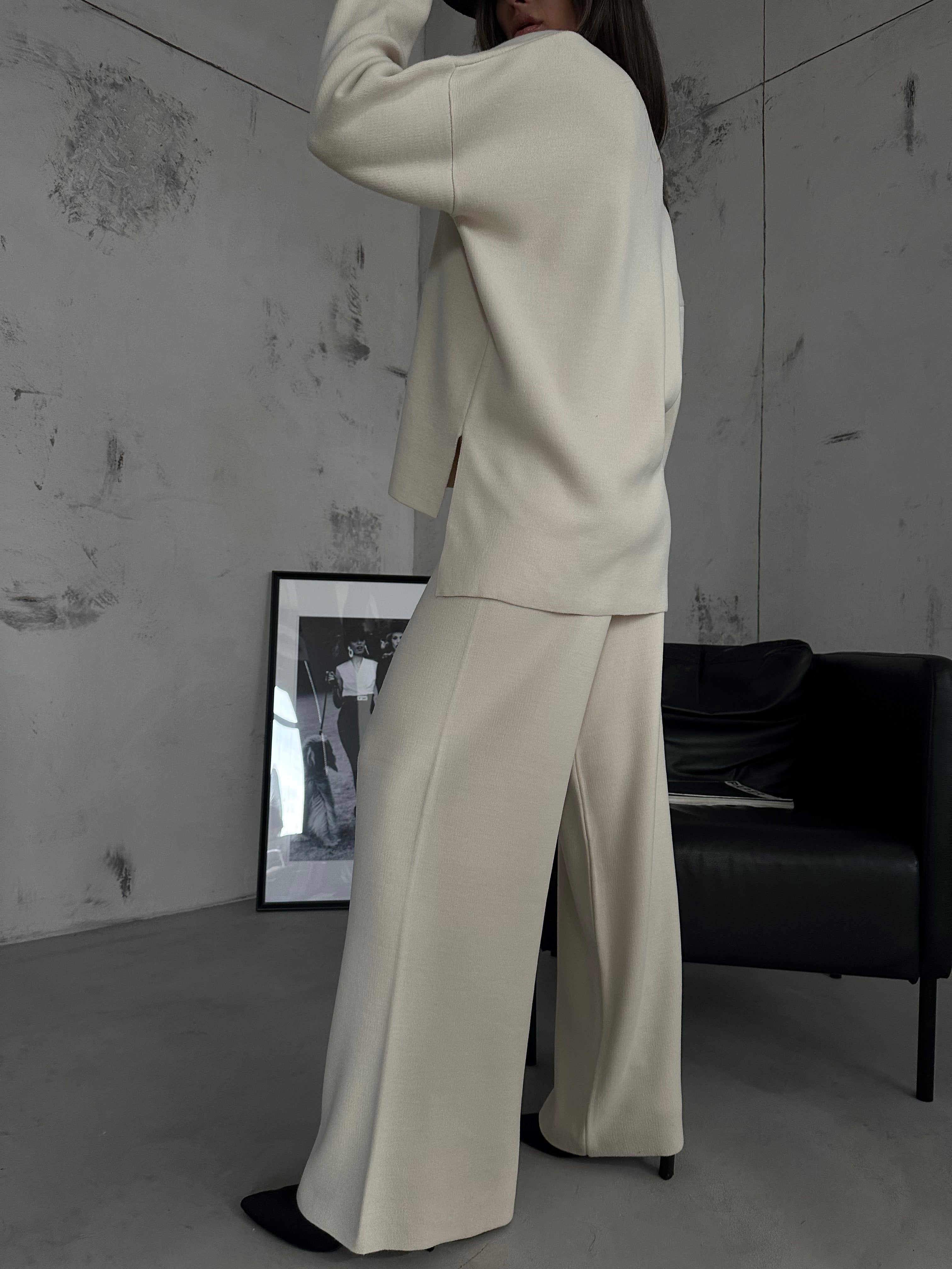 V-Neck Knit Sweater Beige Pants Set