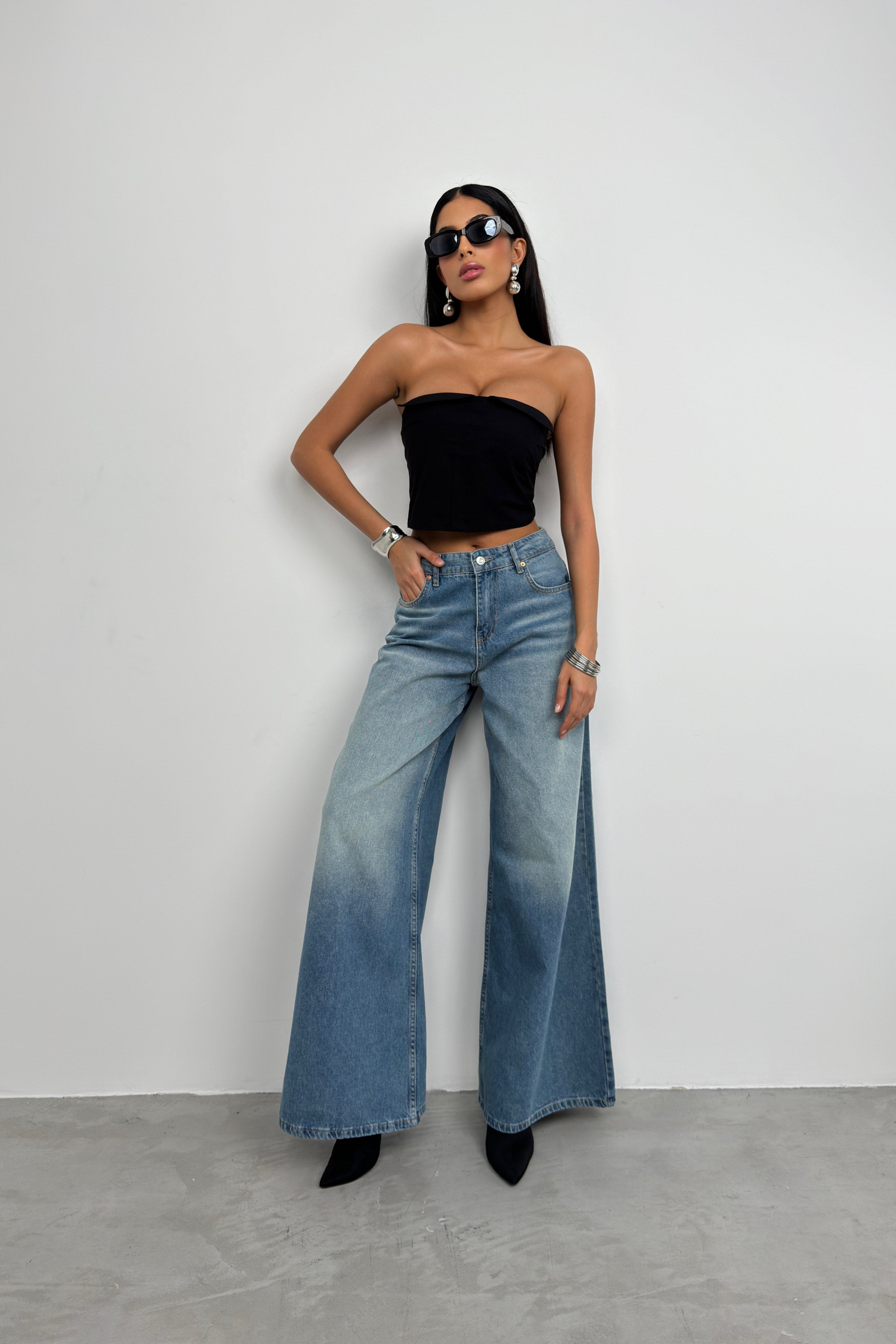 Wide Leg Washed Blue Jeanss