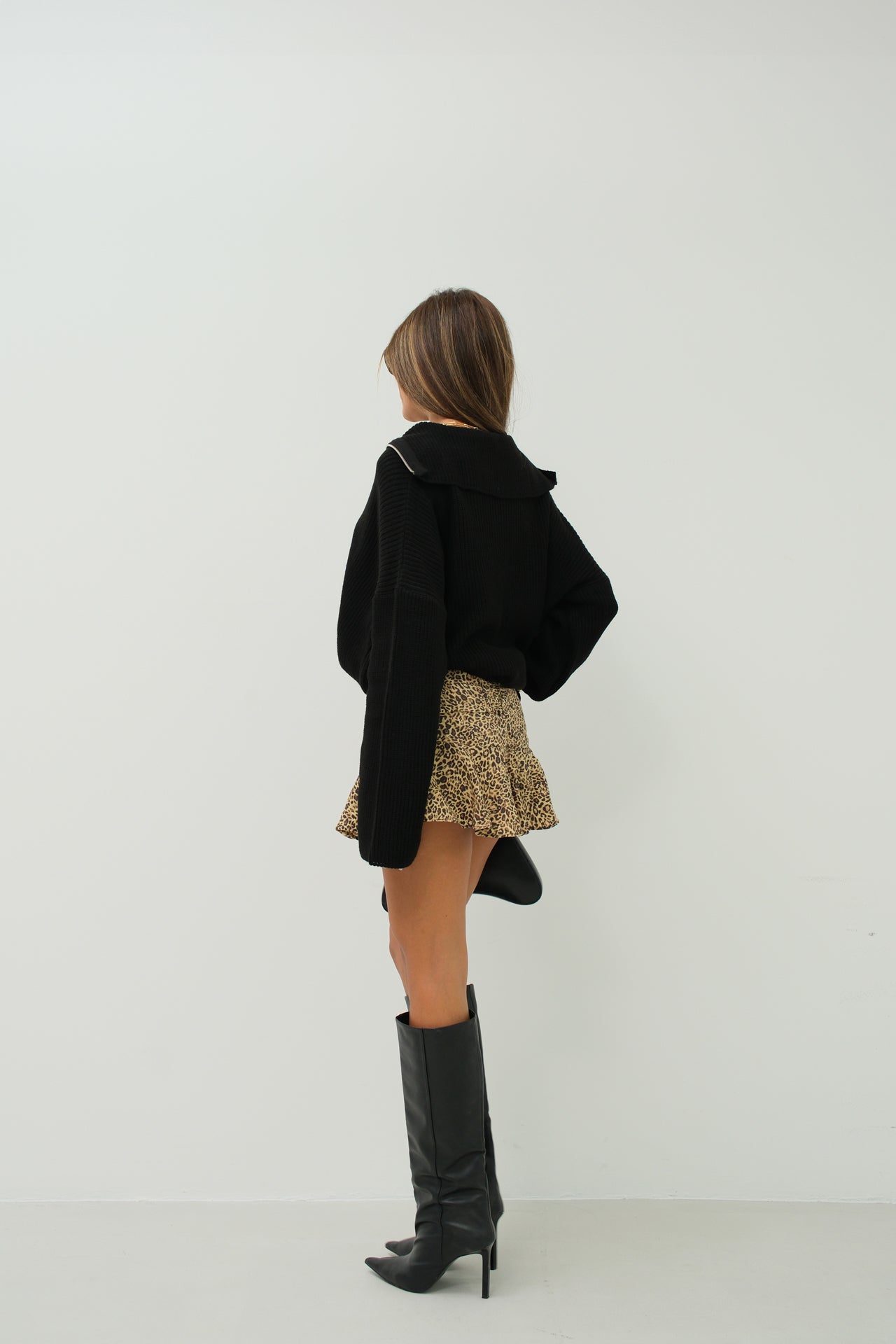 Collar Zipper Detail Black Sweater