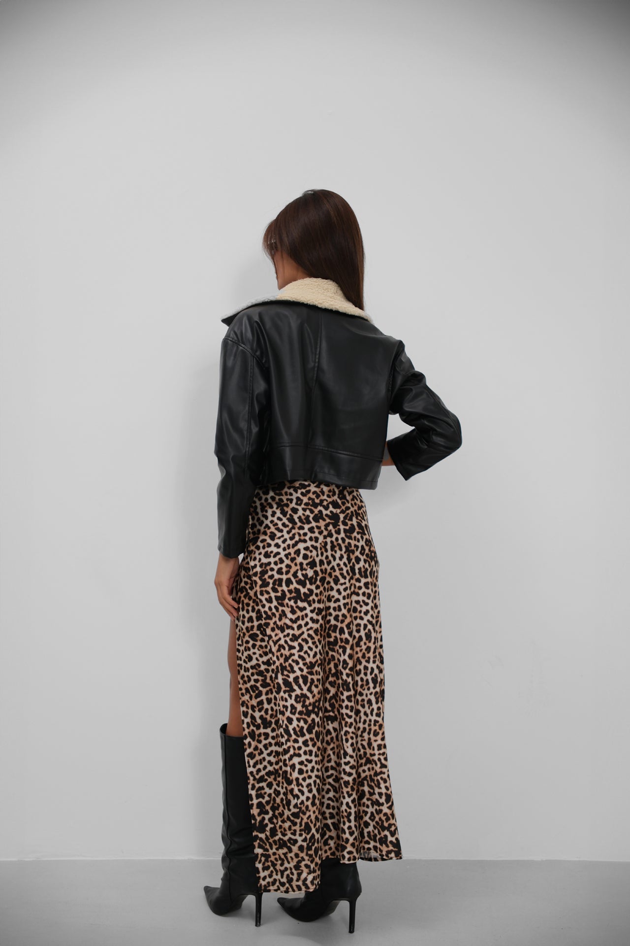 Plush Collar Crop Black Jacket