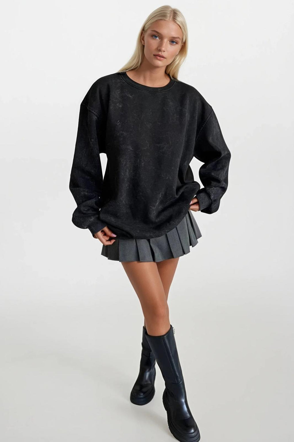 Washed Oversize Black Sweatshirt